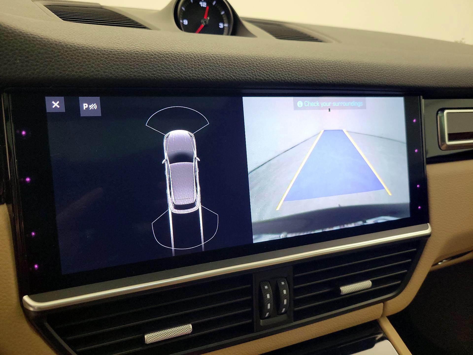 Thumbnail: 2019 Porsche Cayenne - 15