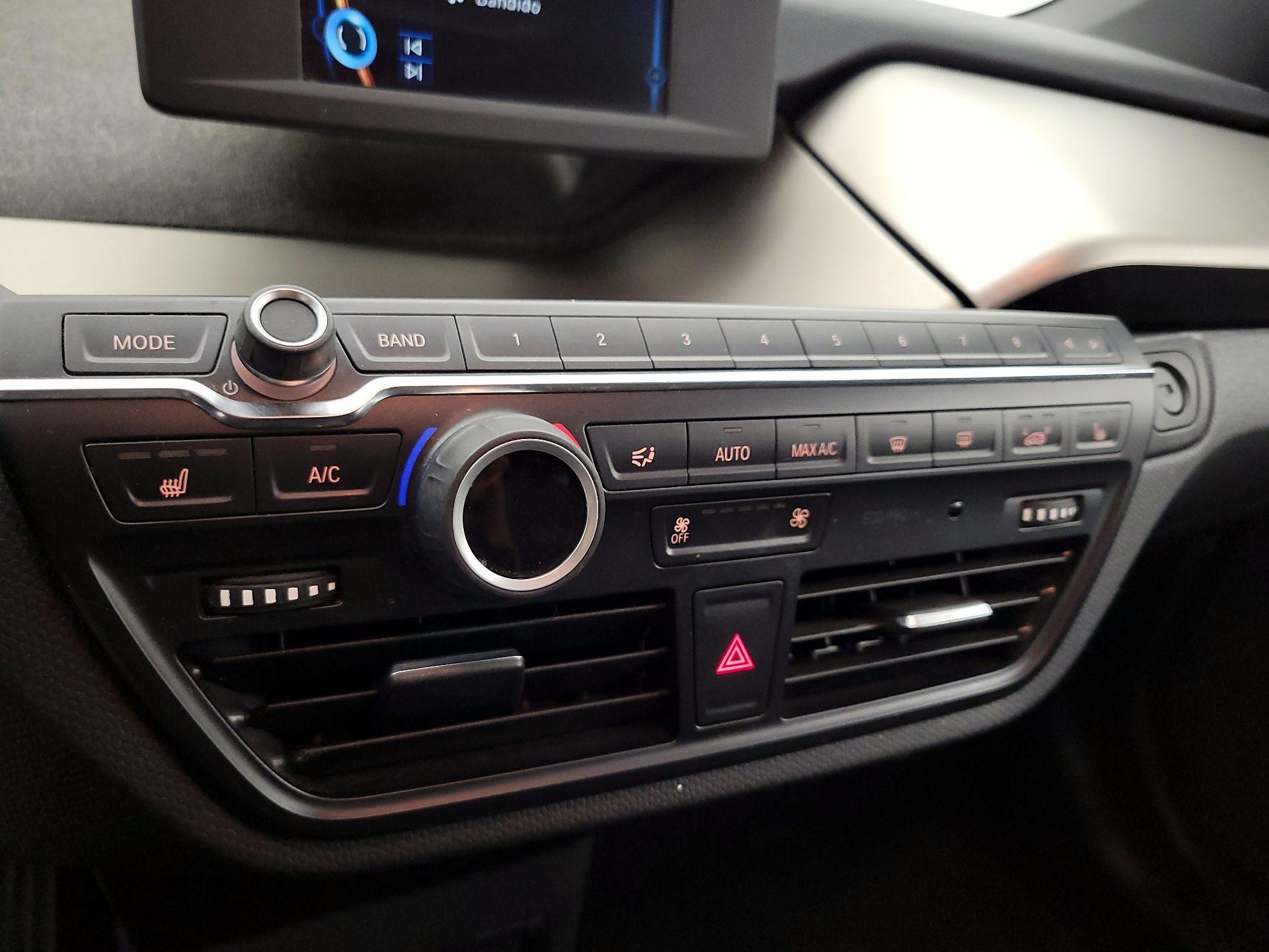 Thumbnail: 2018 BMW i3 - 16