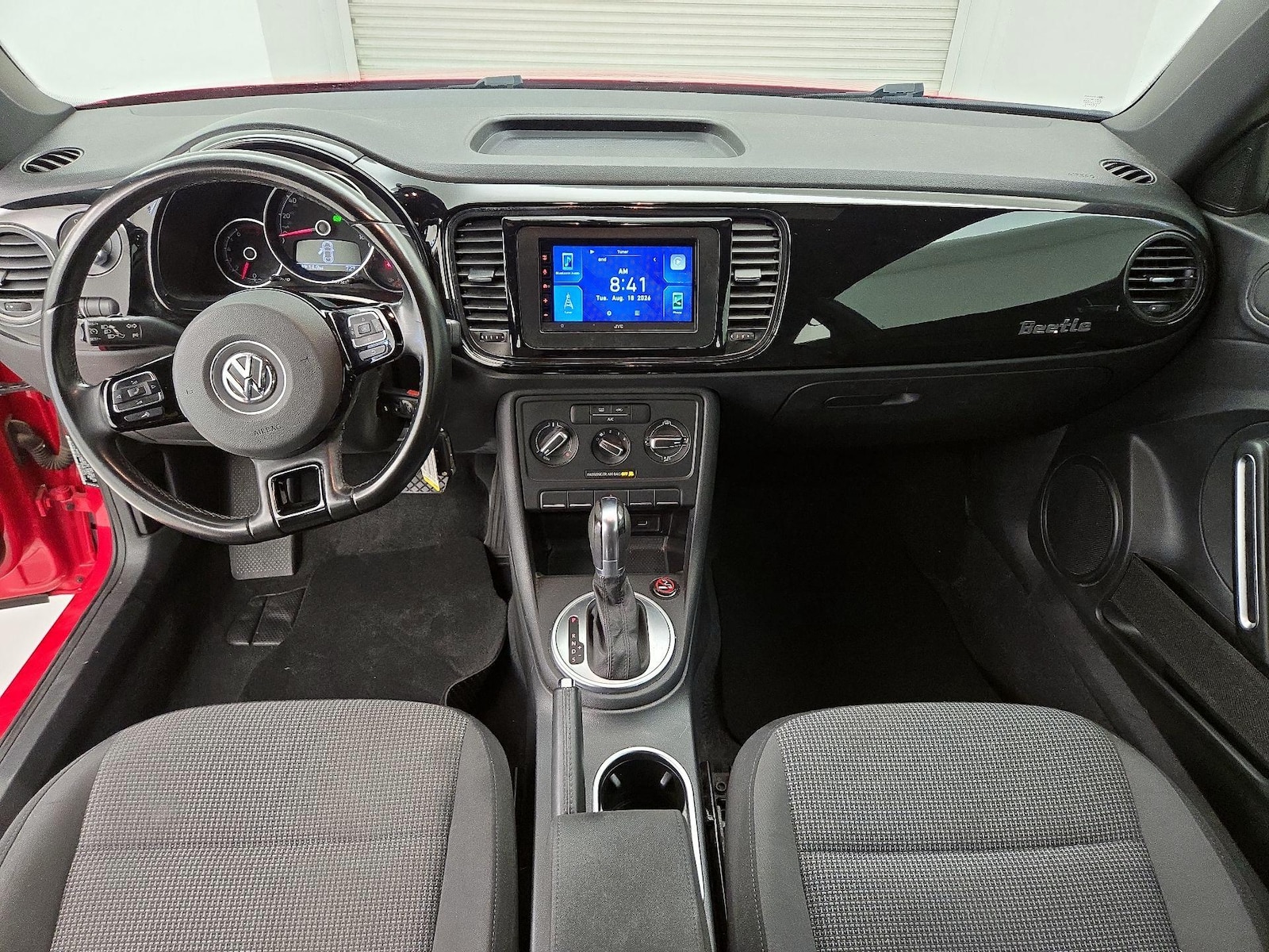 2019 Volkswagen Beetle S - Photo 10