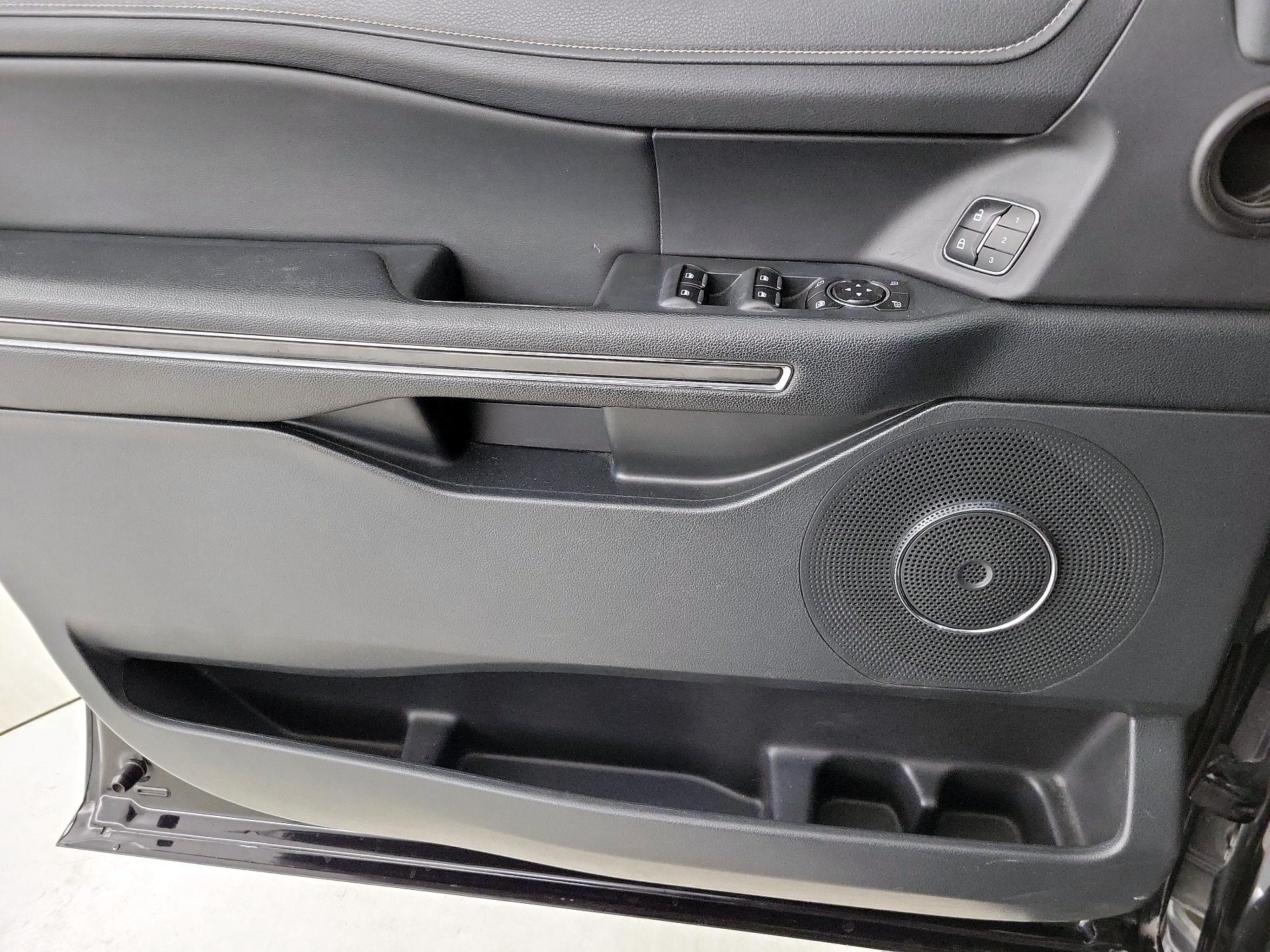 Thumbnail: 2022 Ford Expedition MAX - 12