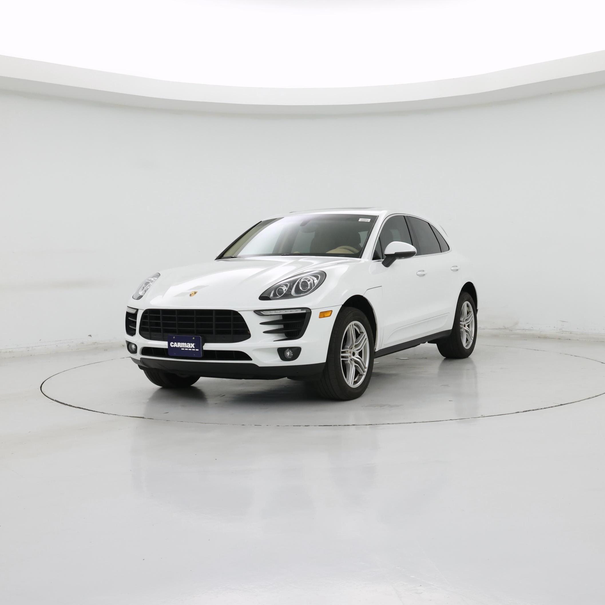 Thumbnail: 2015 Porsche Macan - 4