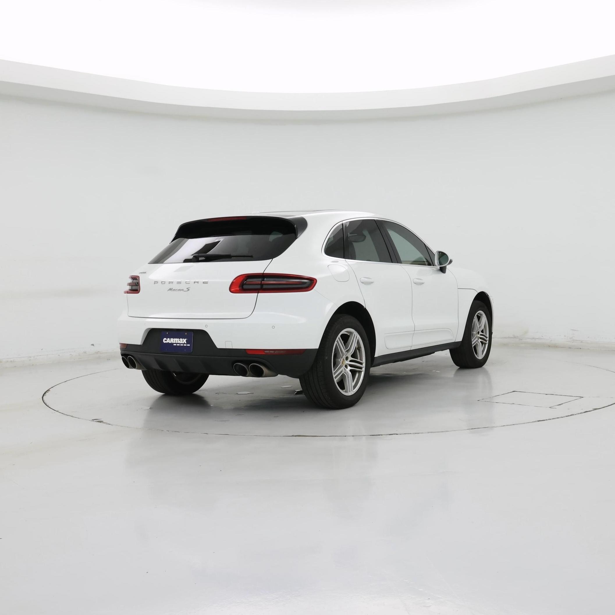 Thumbnail: 2015 Porsche Macan - 8