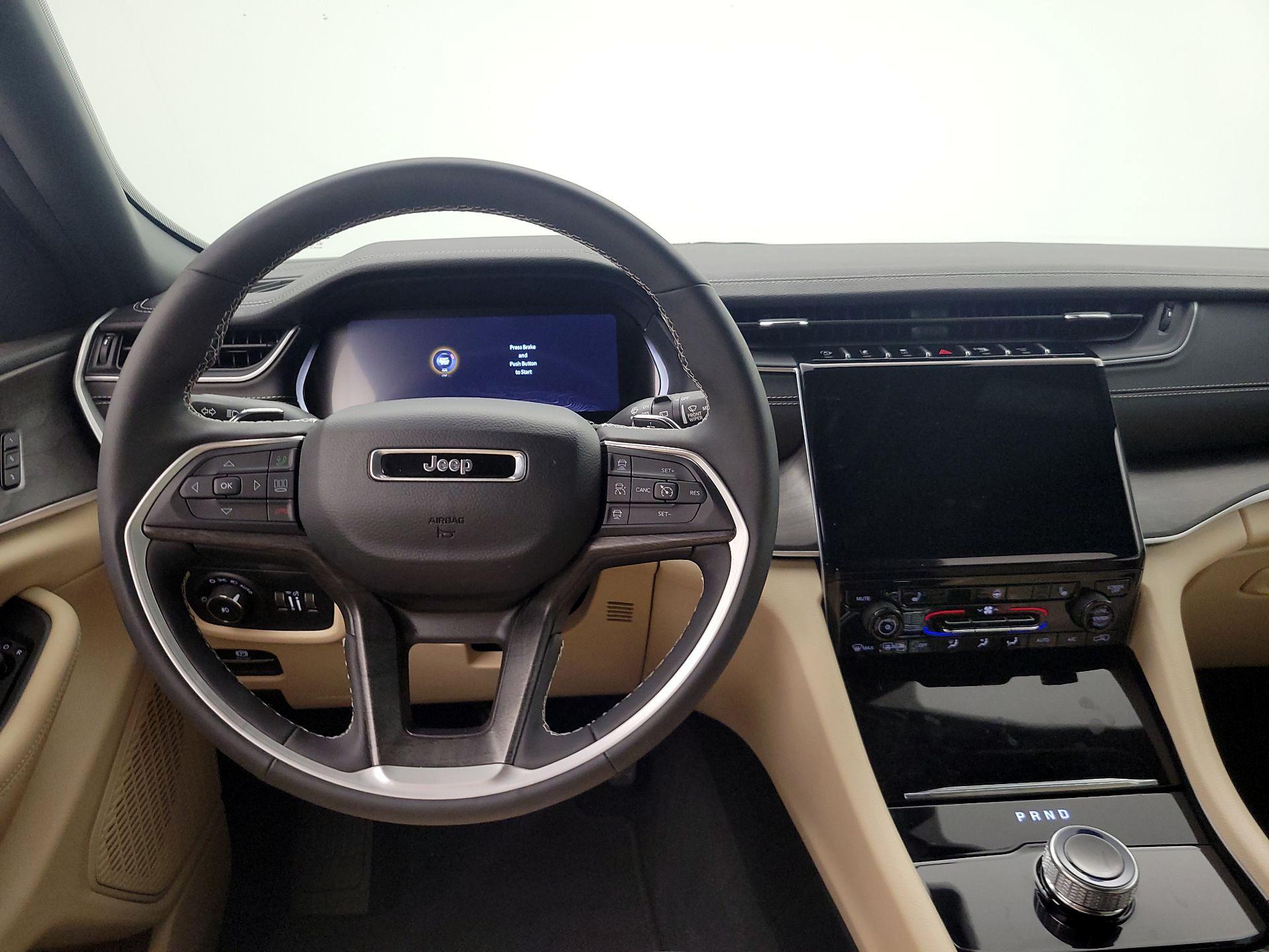 Thumbnail: 2025 Jeep Grand Cherokee - 10