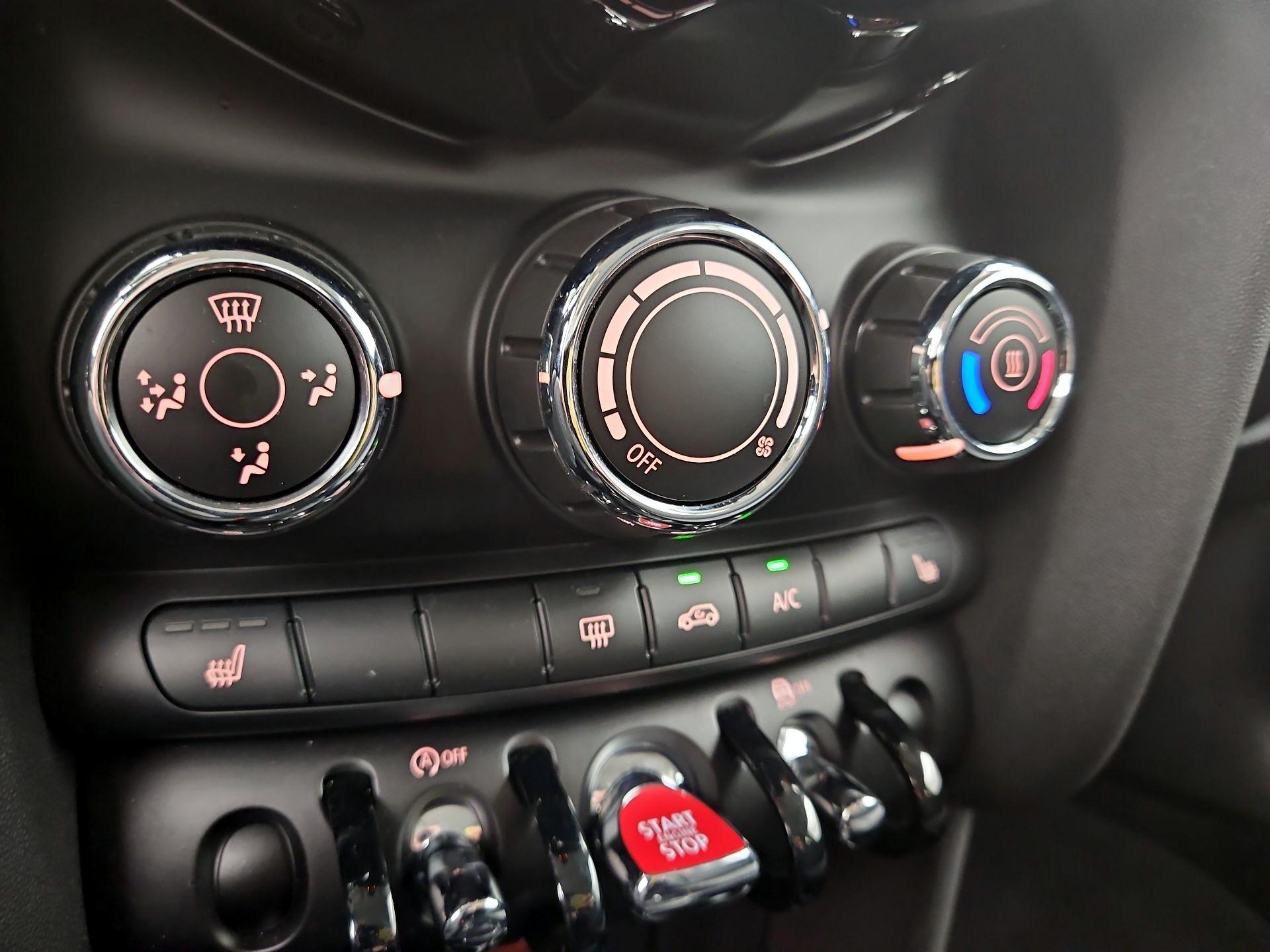 Thumbnail: 2024 MINI Cooper Hardtop - 16