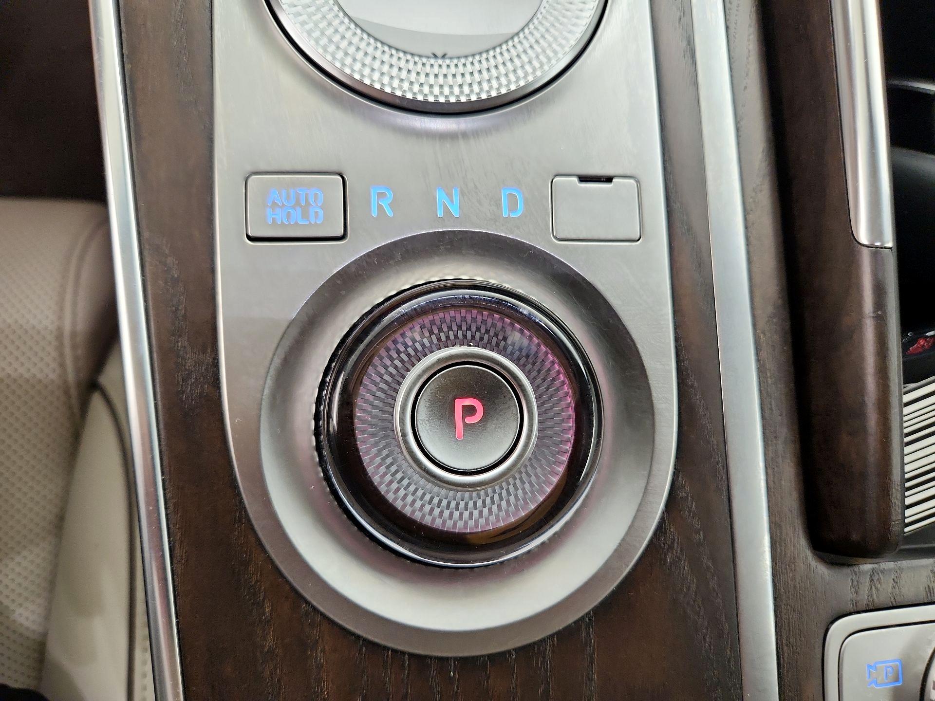 Thumbnail: 2022 Genesis GV80 - 18