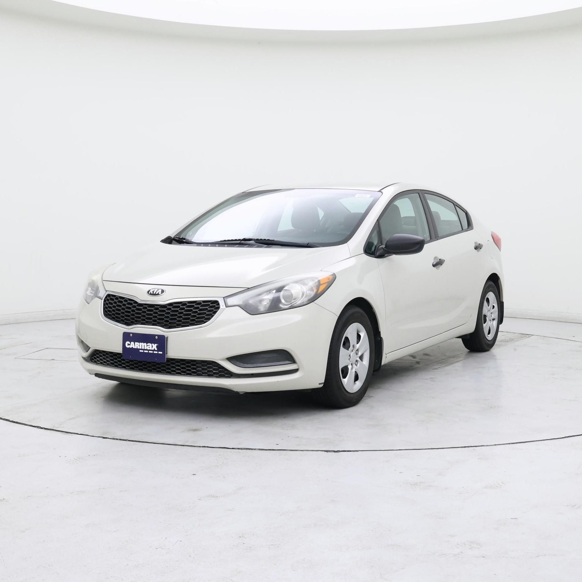 Thumbnail: 2015 Kia Forte - 4