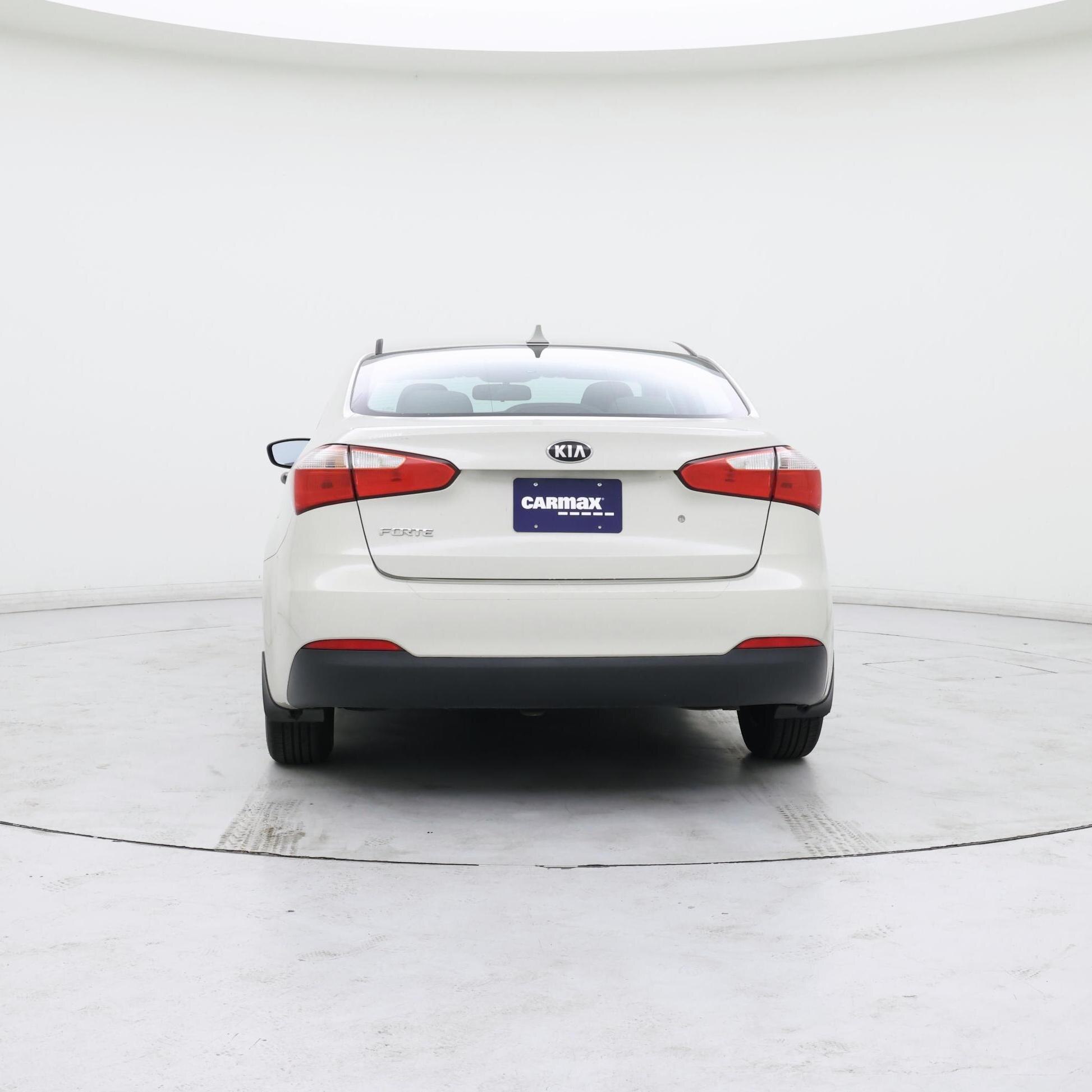 Thumbnail: 2015 Kia Forte - 6