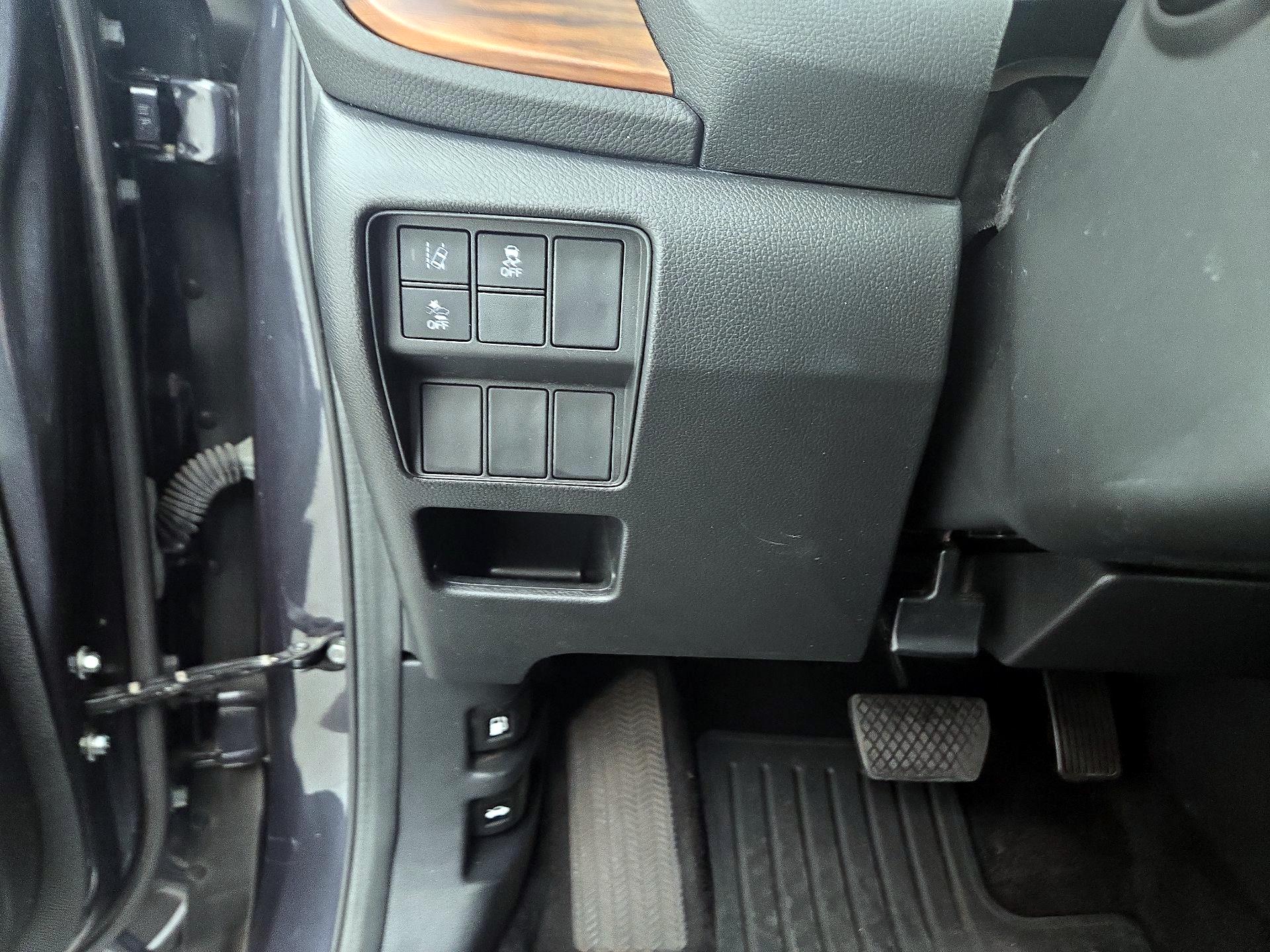 Thumbnail: 2017 Honda CR-V - 11
