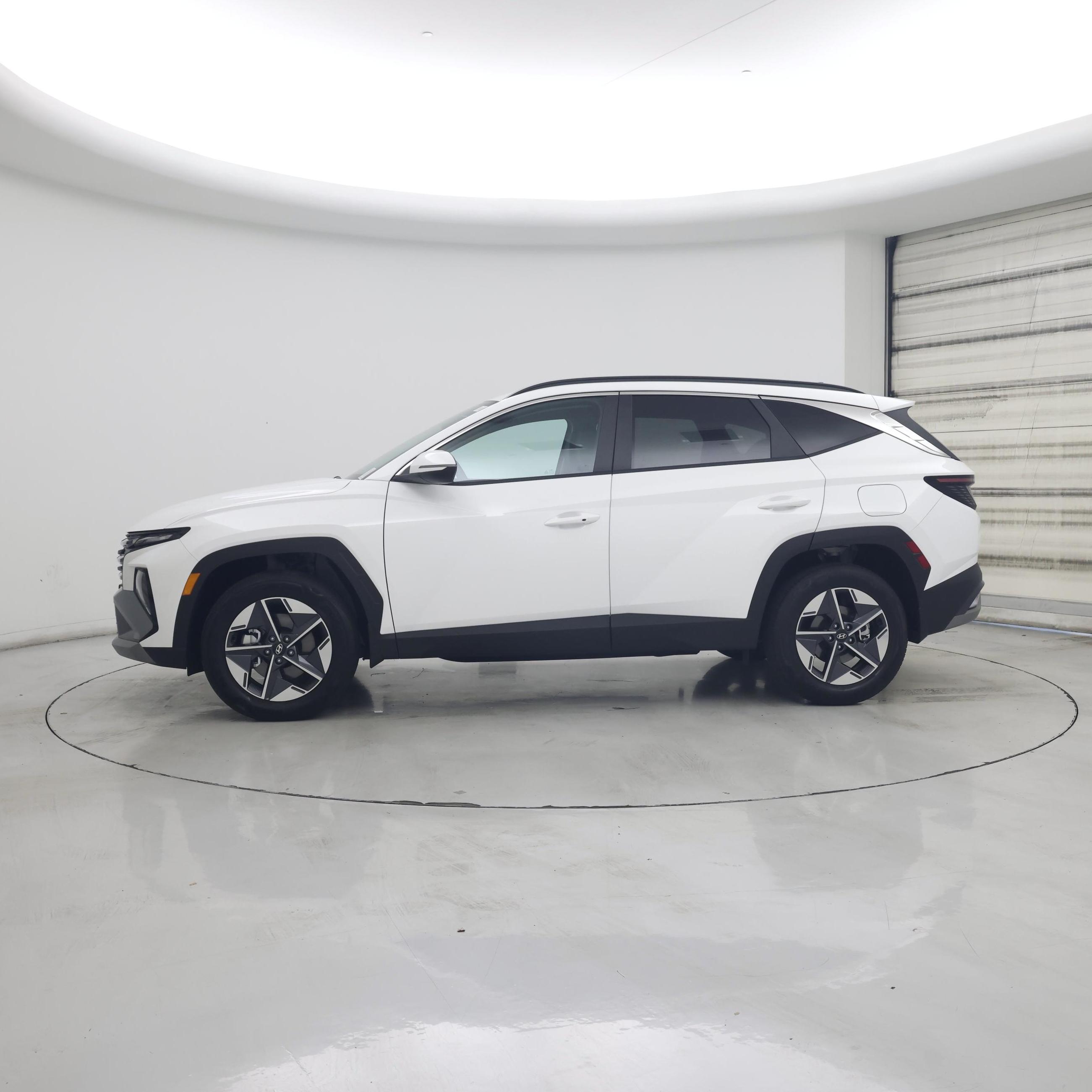Thumbnail: 2026 Hyundai Tucson - 3