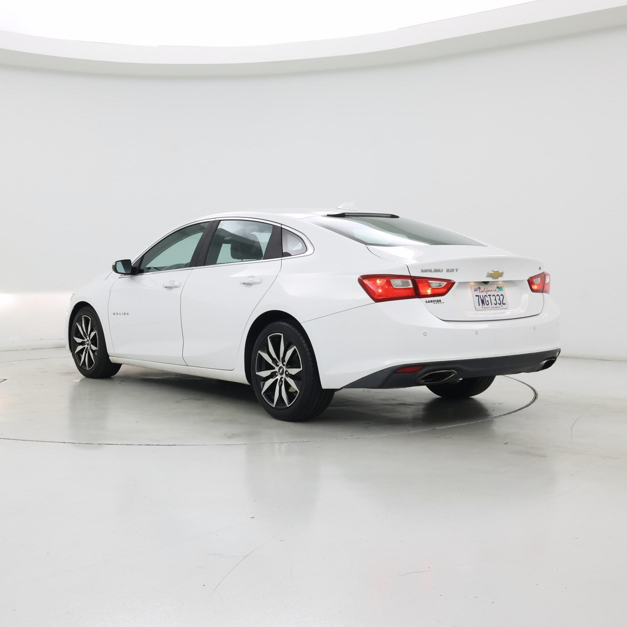 Thumbnail: 2016 Chevrolet Malibu - 2