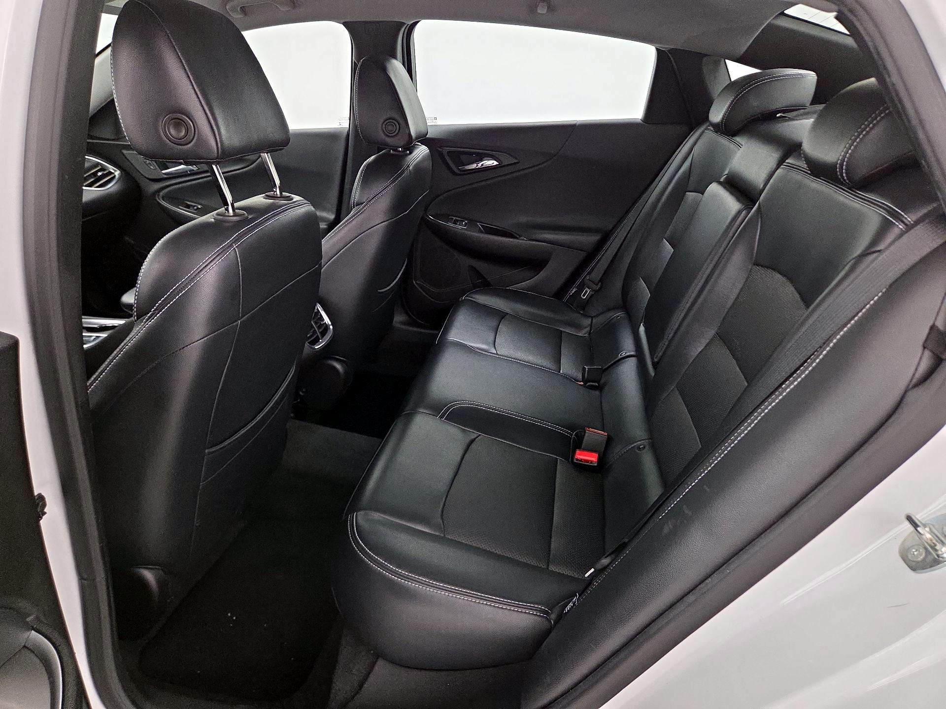 Thumbnail: 2016 Chevrolet Malibu - 19