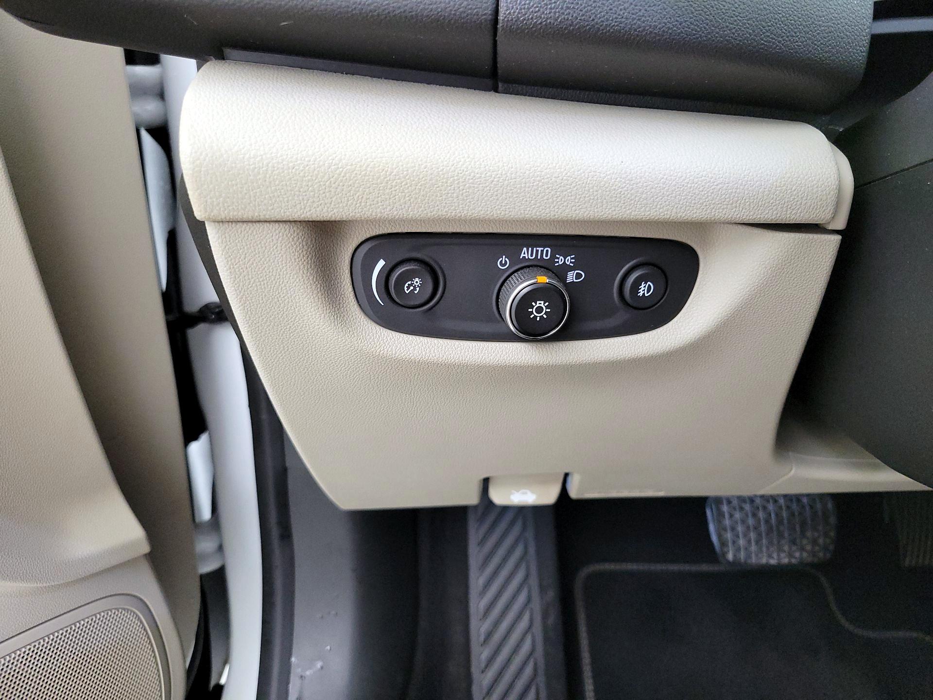 Thumbnail: 2019 Buick Regal - 13