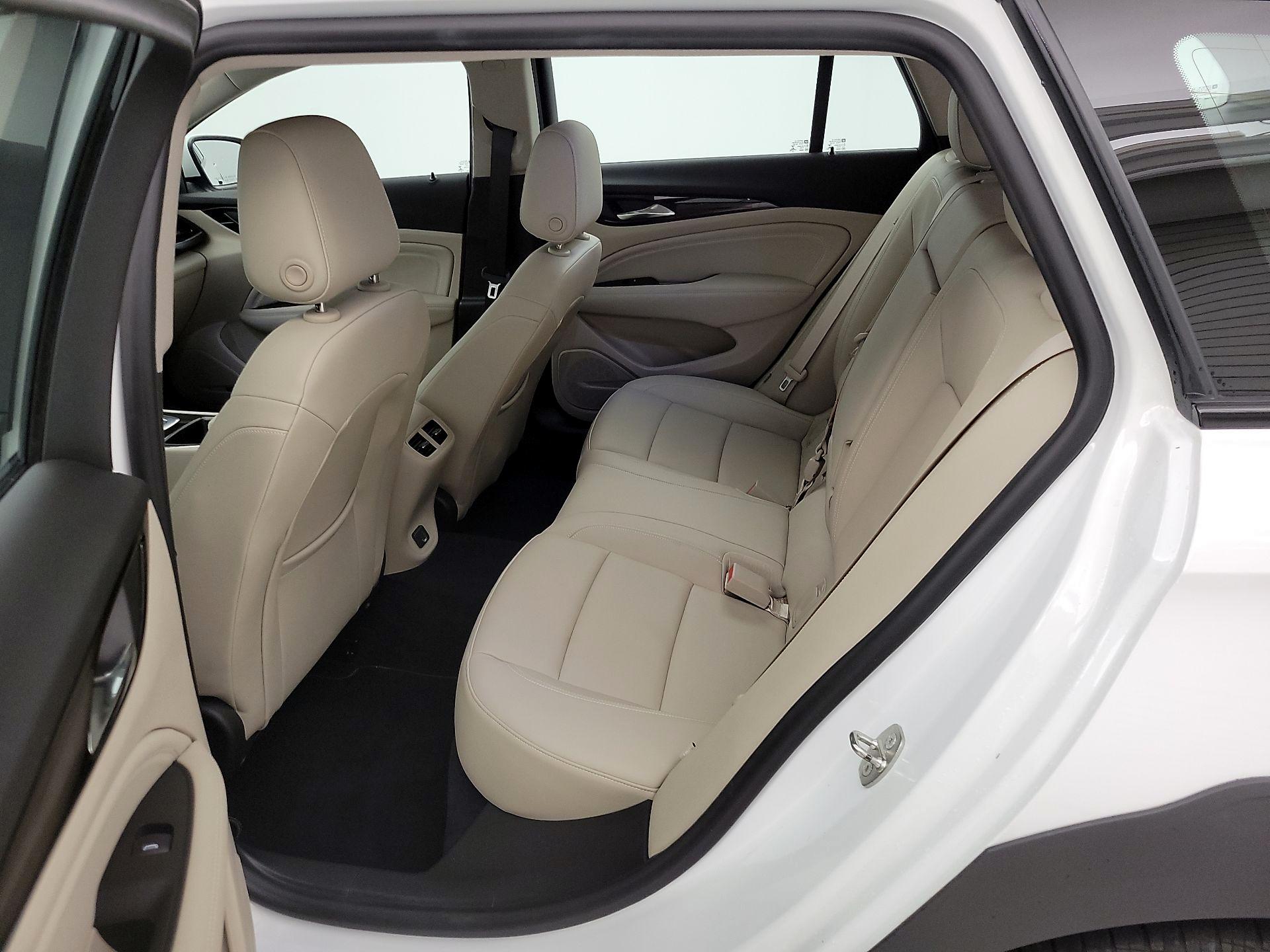 Thumbnail: 2019 Buick Regal - 20