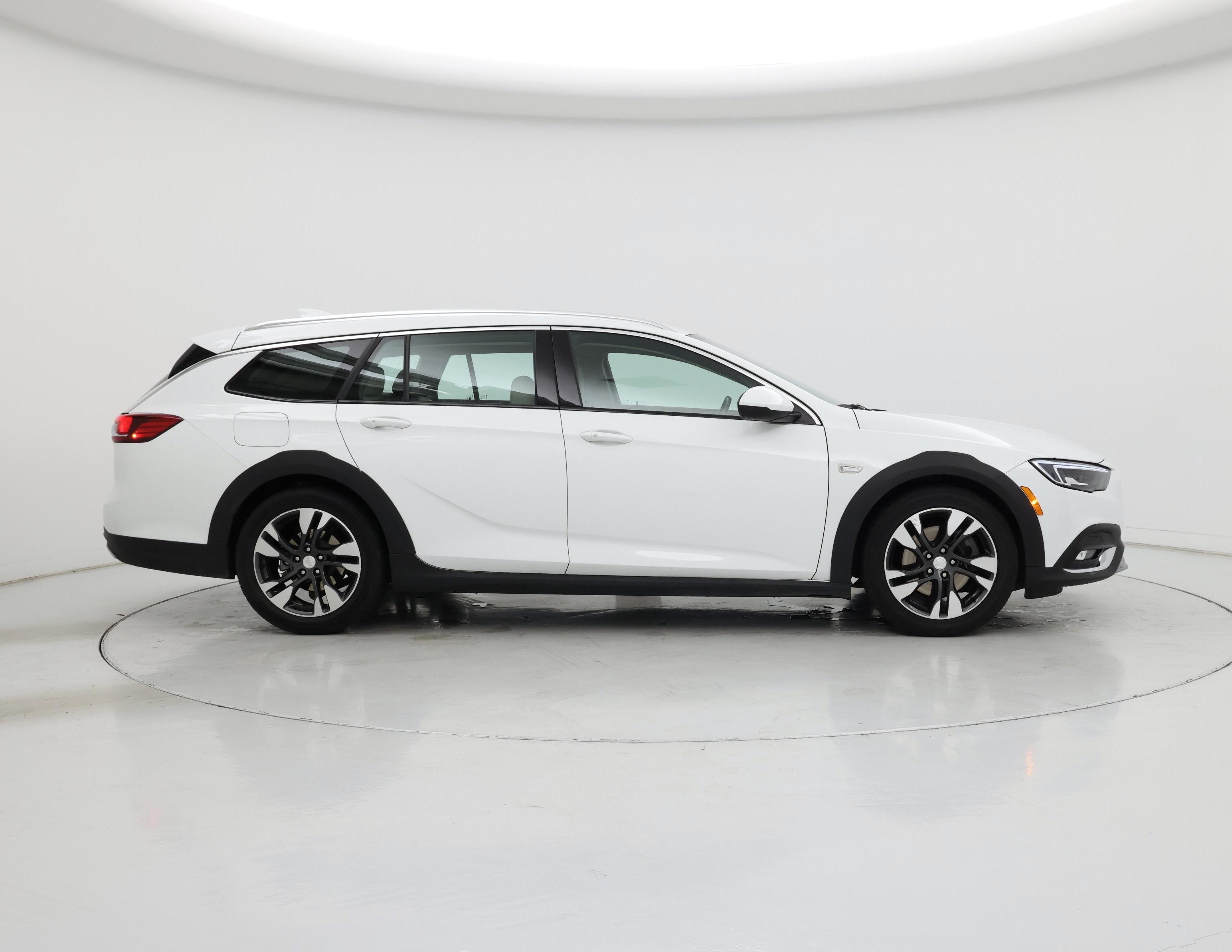 Thumbnail: 2019 Buick Regal - 7