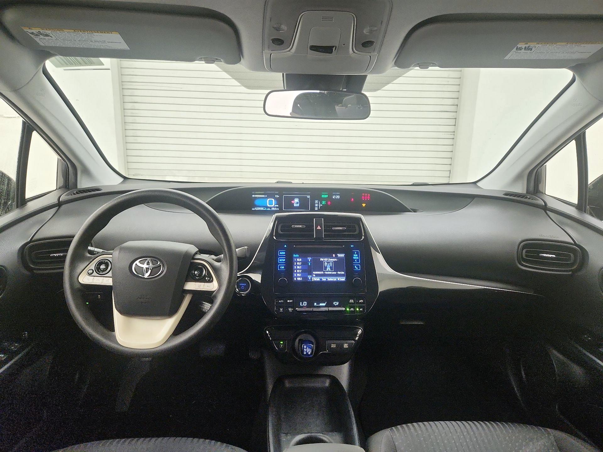 Thumbnail: 2017 Toyota Prius - 9