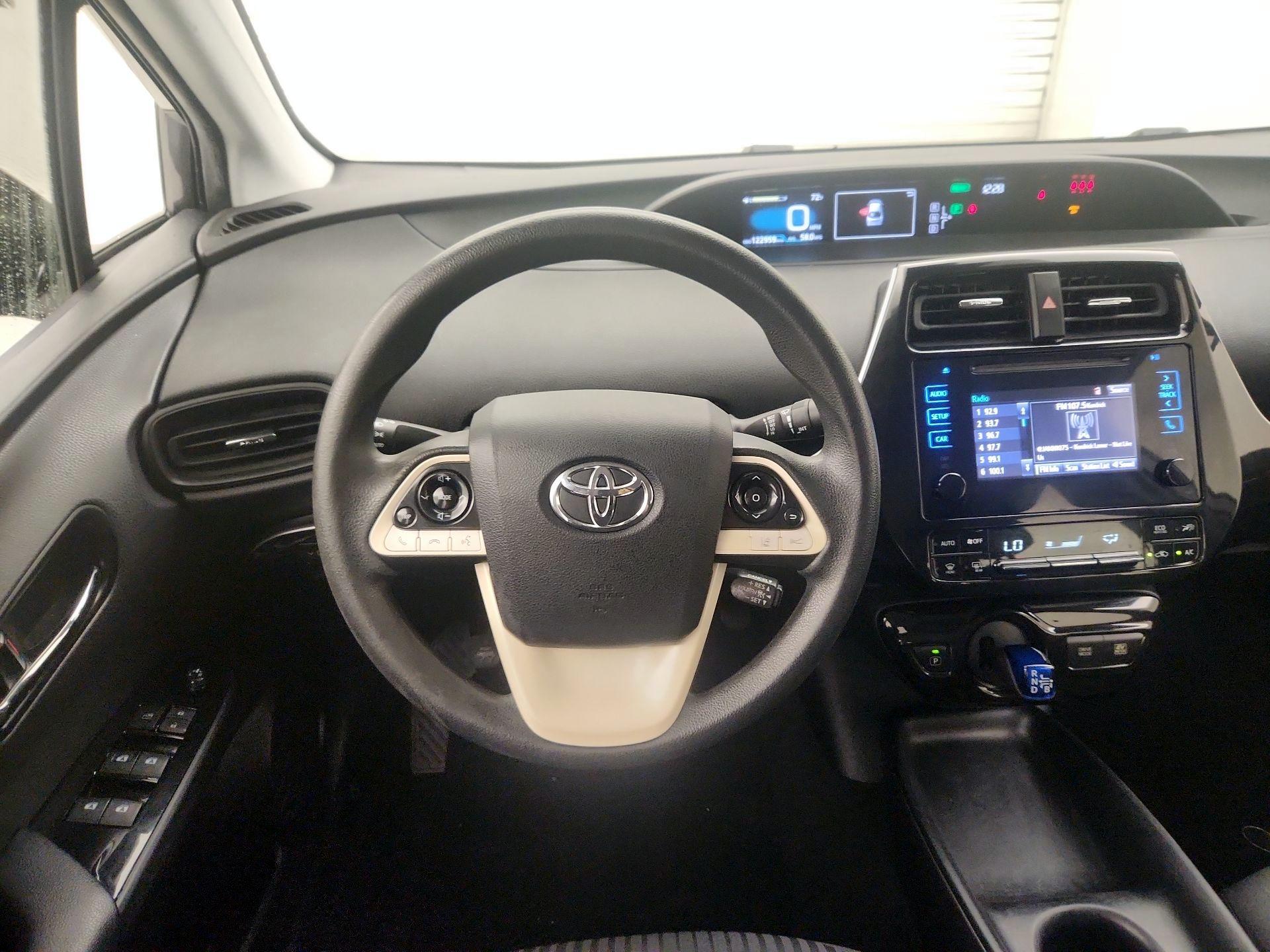 Thumbnail: 2017 Toyota Prius - 10