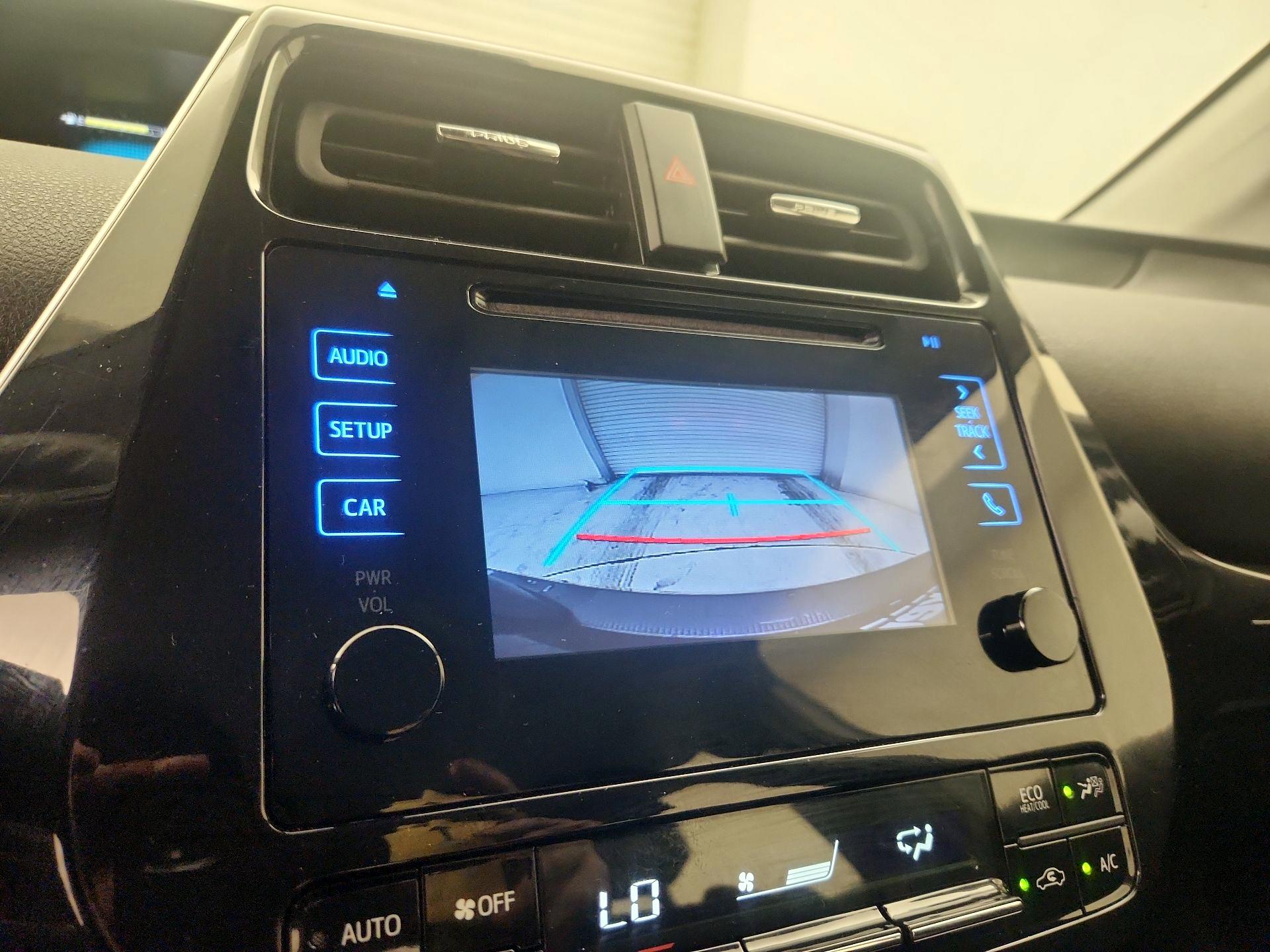 Thumbnail: 2017 Toyota Prius - 14