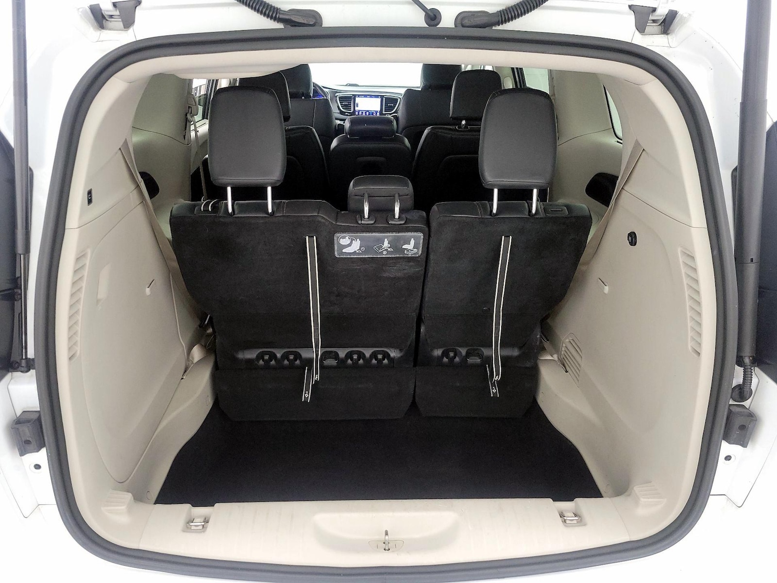 2020 Chrysler Pacifica Touring L - Photo 23