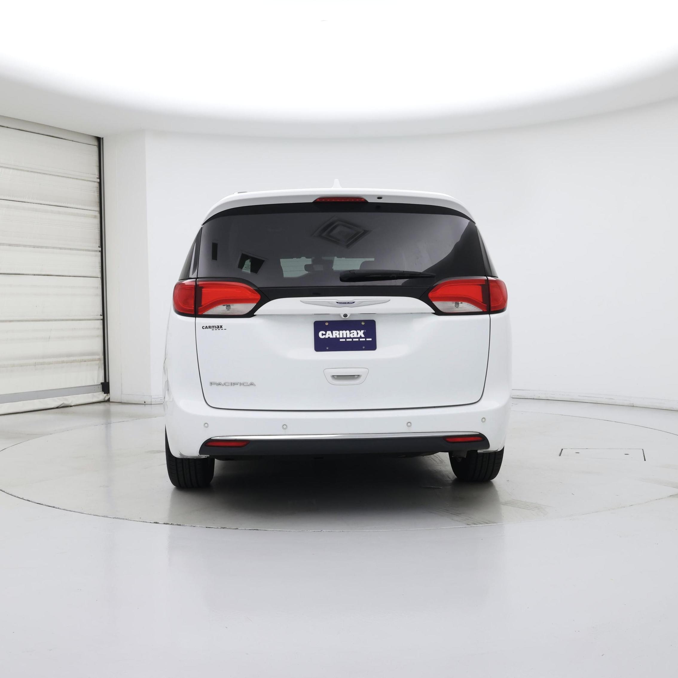 Thumbnail: 2020 Chrysler Pacifica - 6