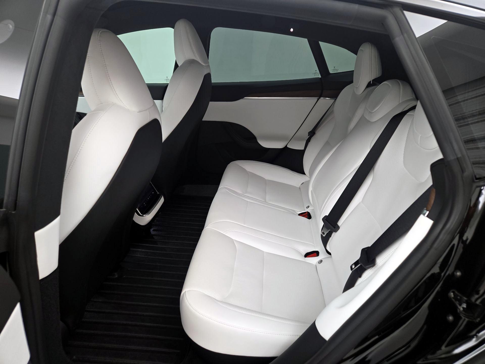 Thumbnail: 2022 Tesla Model S - 20