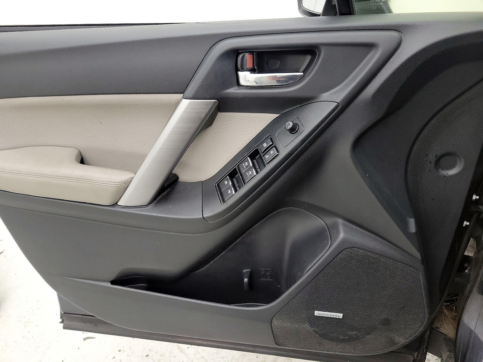 2017 Subaru Forester Limited - Photo 13