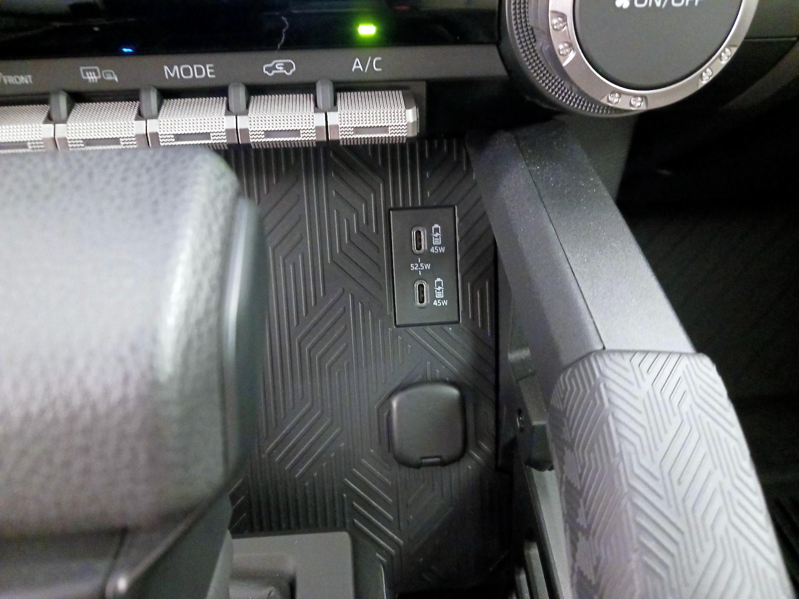2026 Toyota 4Runner SR5 - Photo 19