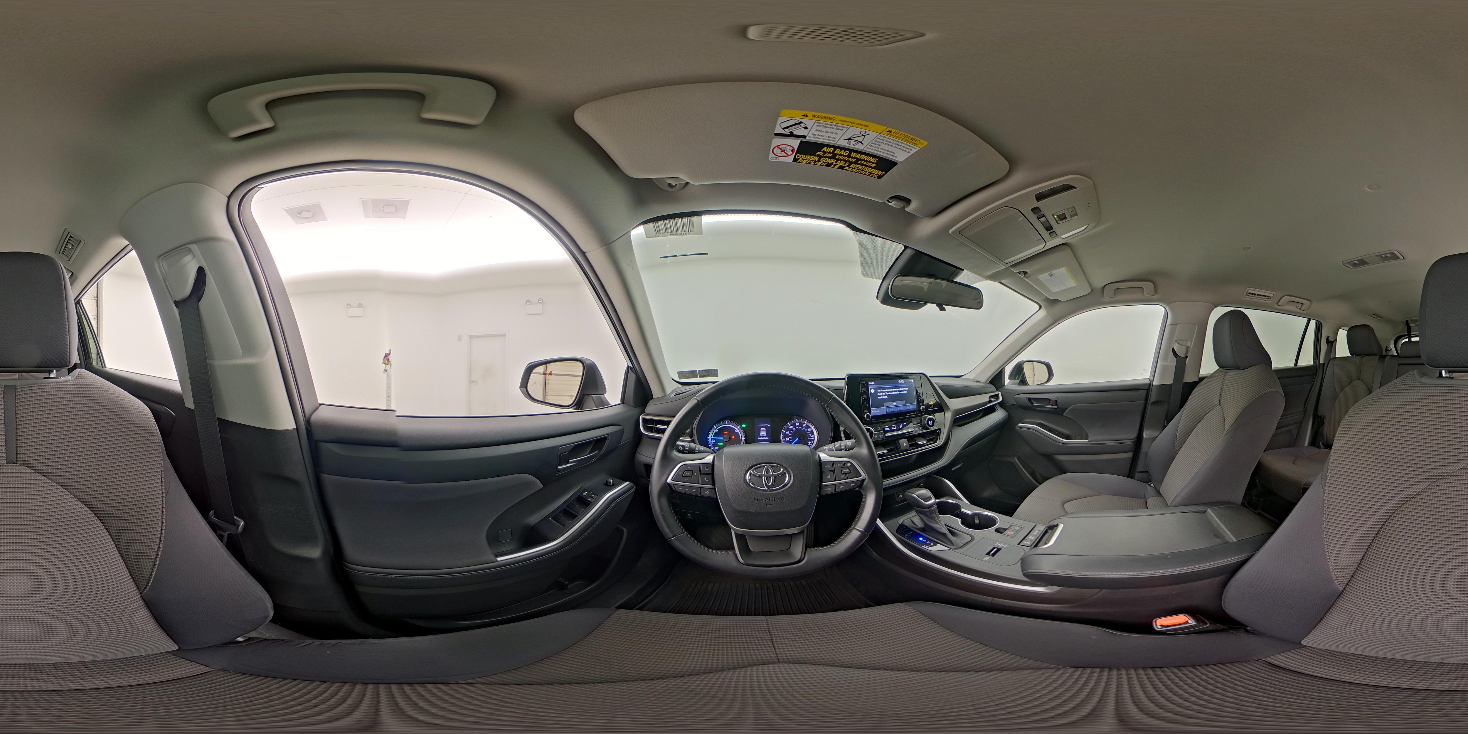 2022 Toyota Highlander LE - Photo 28