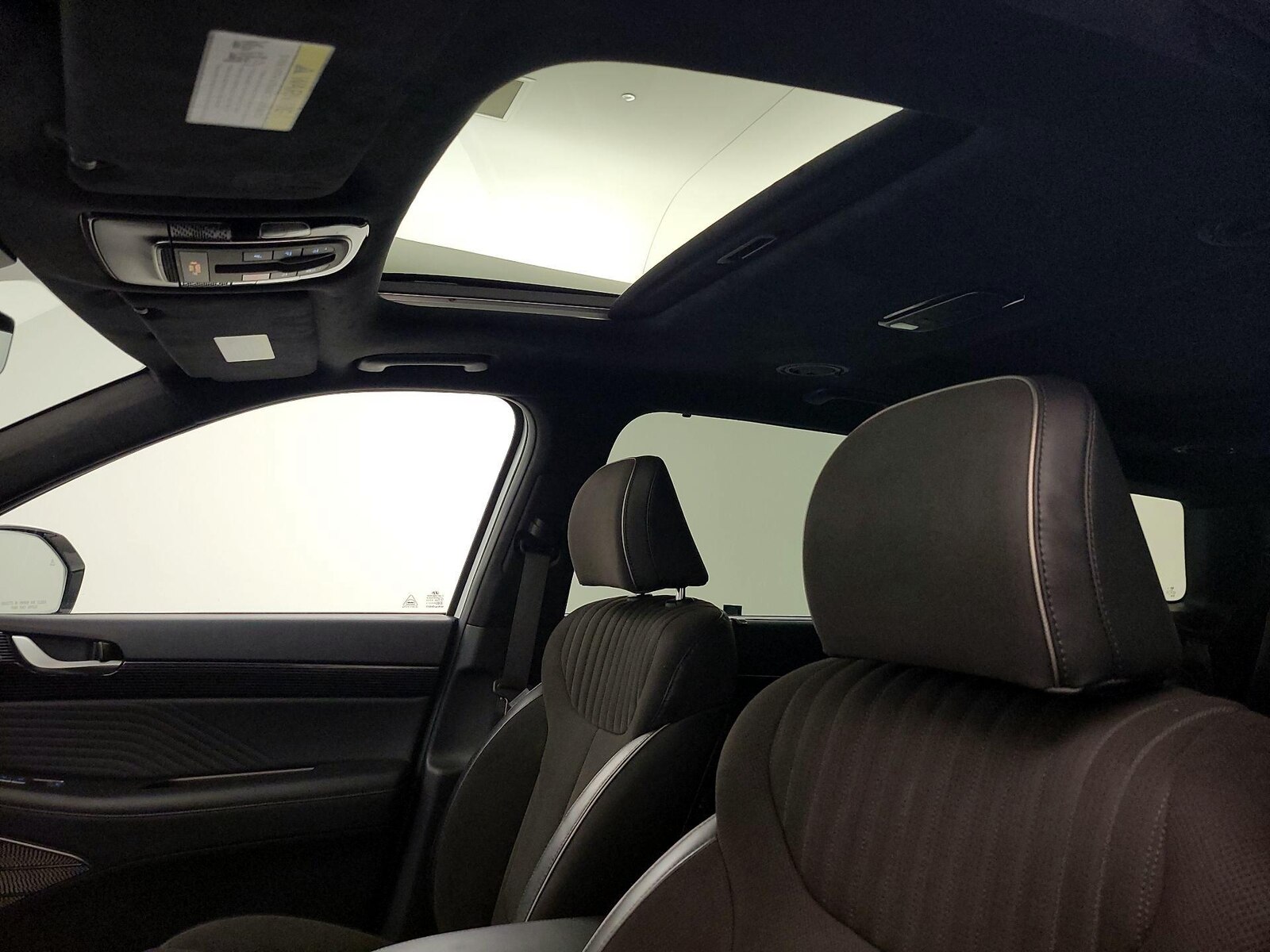 Sunroof(s) & Skylight(s)