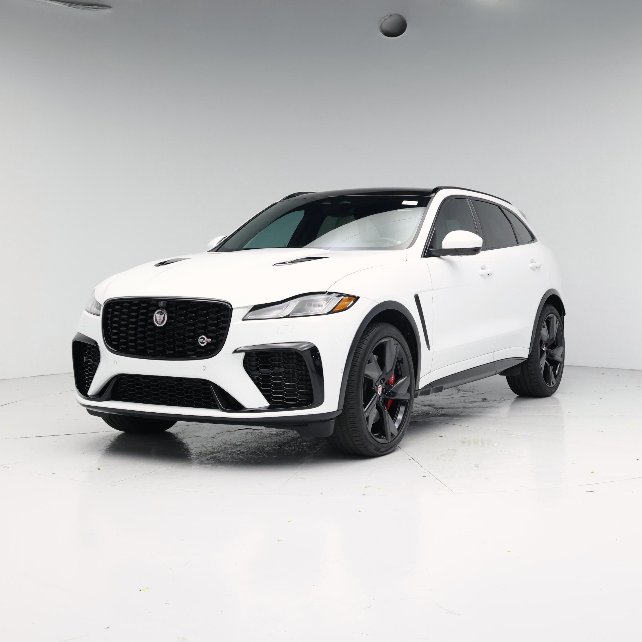 Thumbnail: 2023 Jaguar F-Pace - 4
