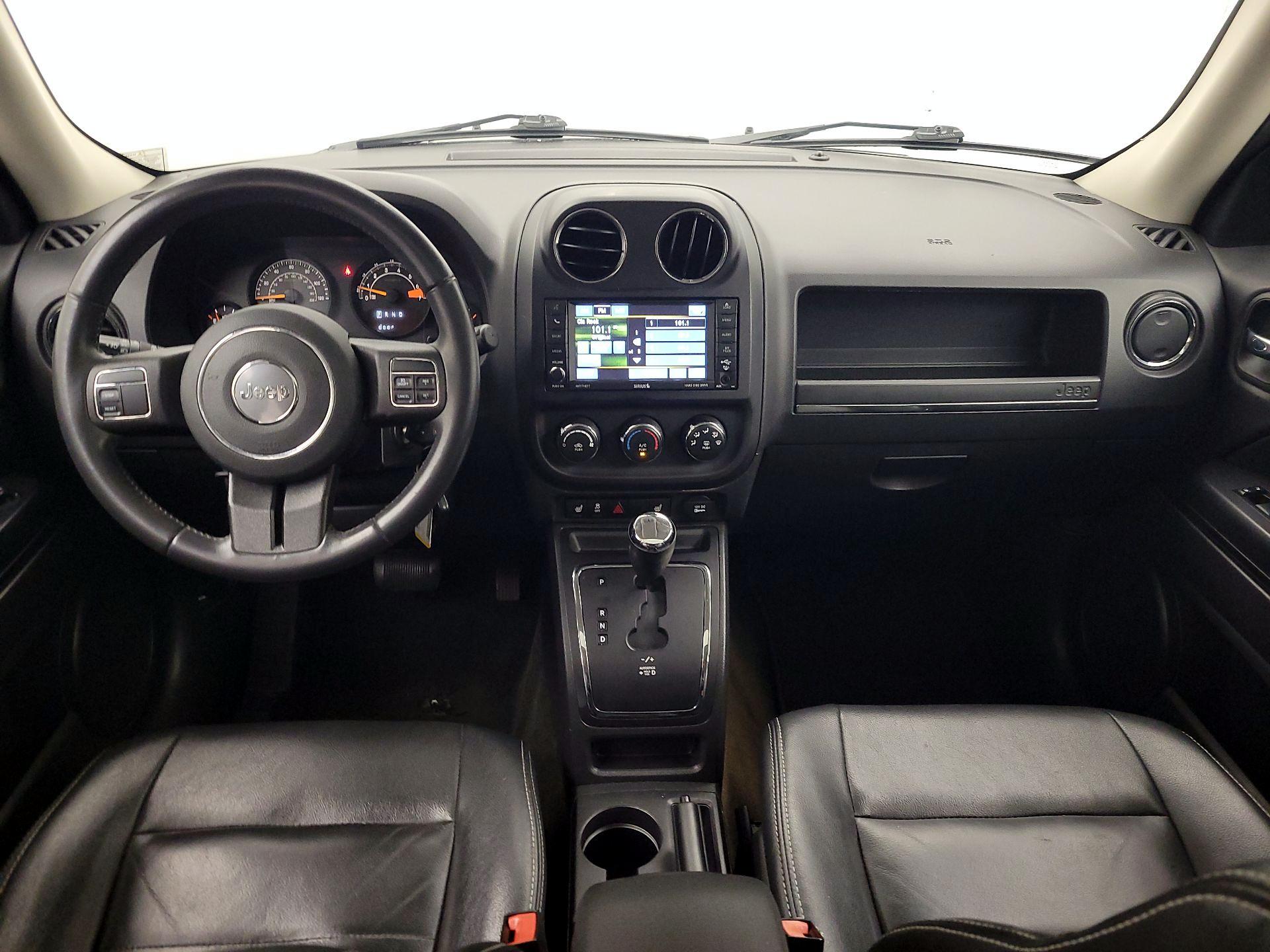 Thumbnail: 2017 Jeep Patriot - 9
