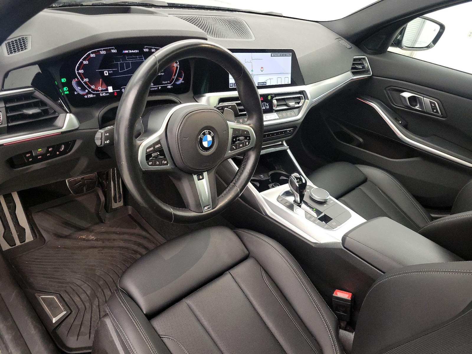 Apple CarPlay® & Android Auto™