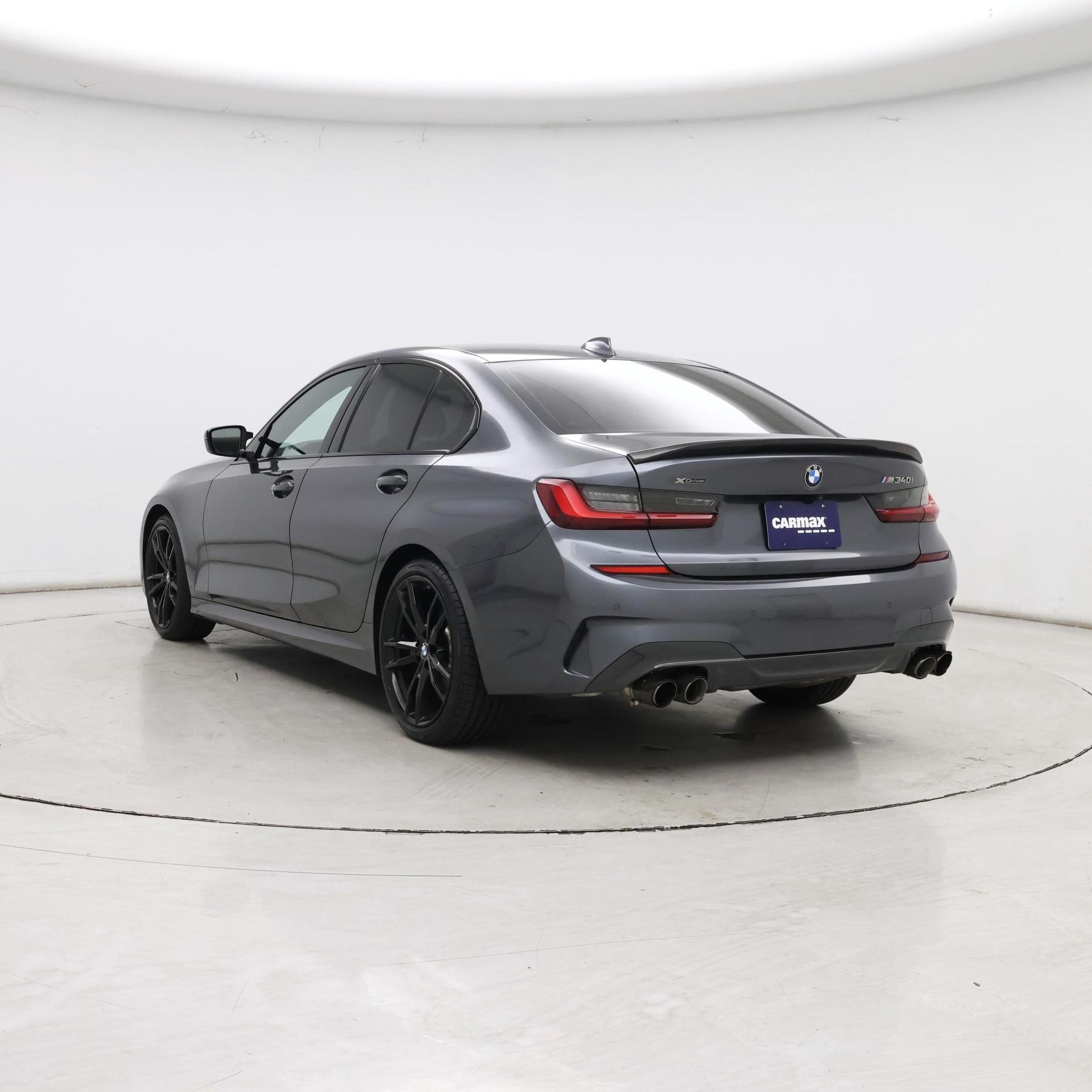 Thumbnail: 2022 BMW 3 Series - 2