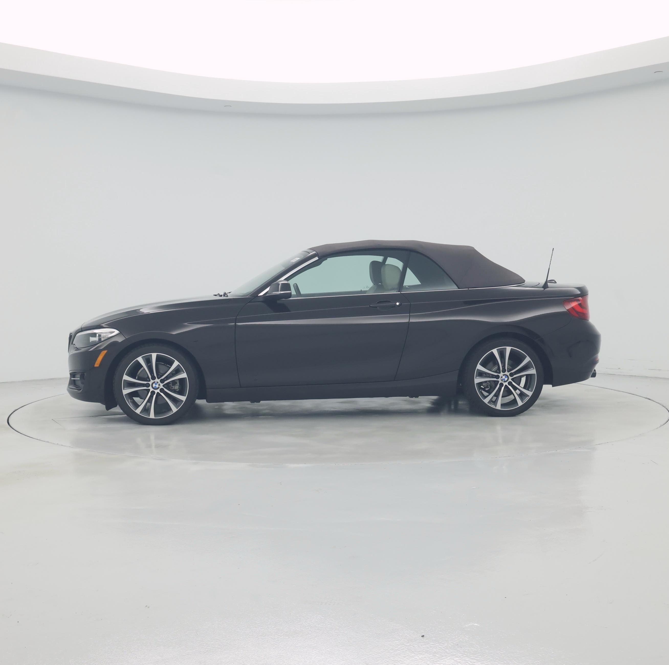 Thumbnail: 2017 BMW 2 Series - 3