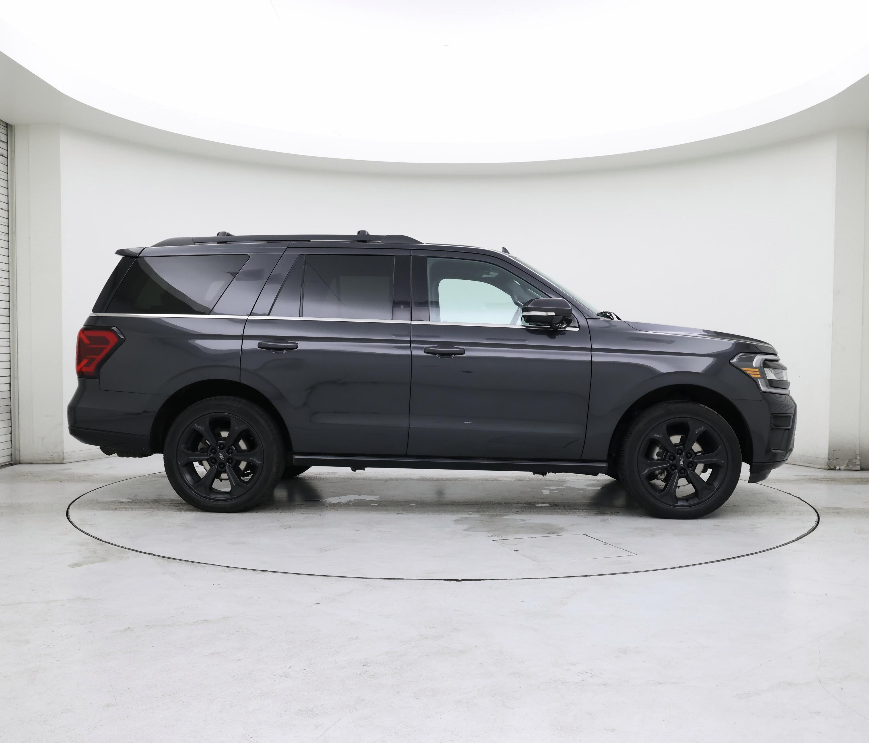 Thumbnail: 2022 Ford Expedition - 7