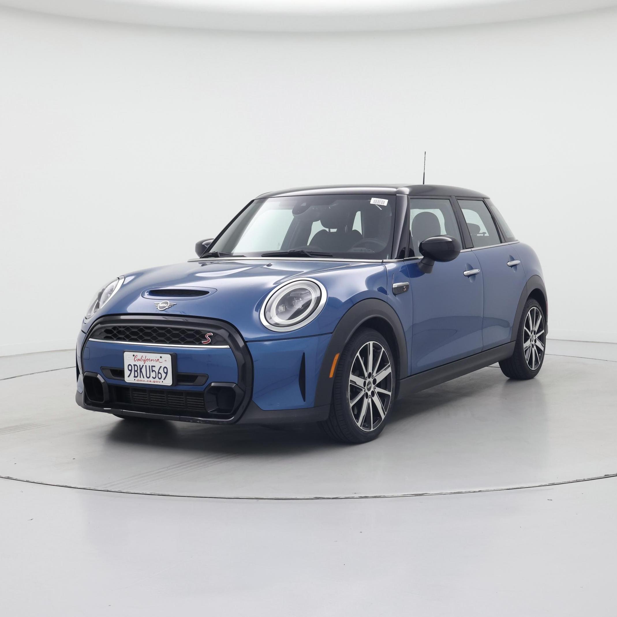 Thumbnail: 2023 MINI Cooper Hardtop - 4
