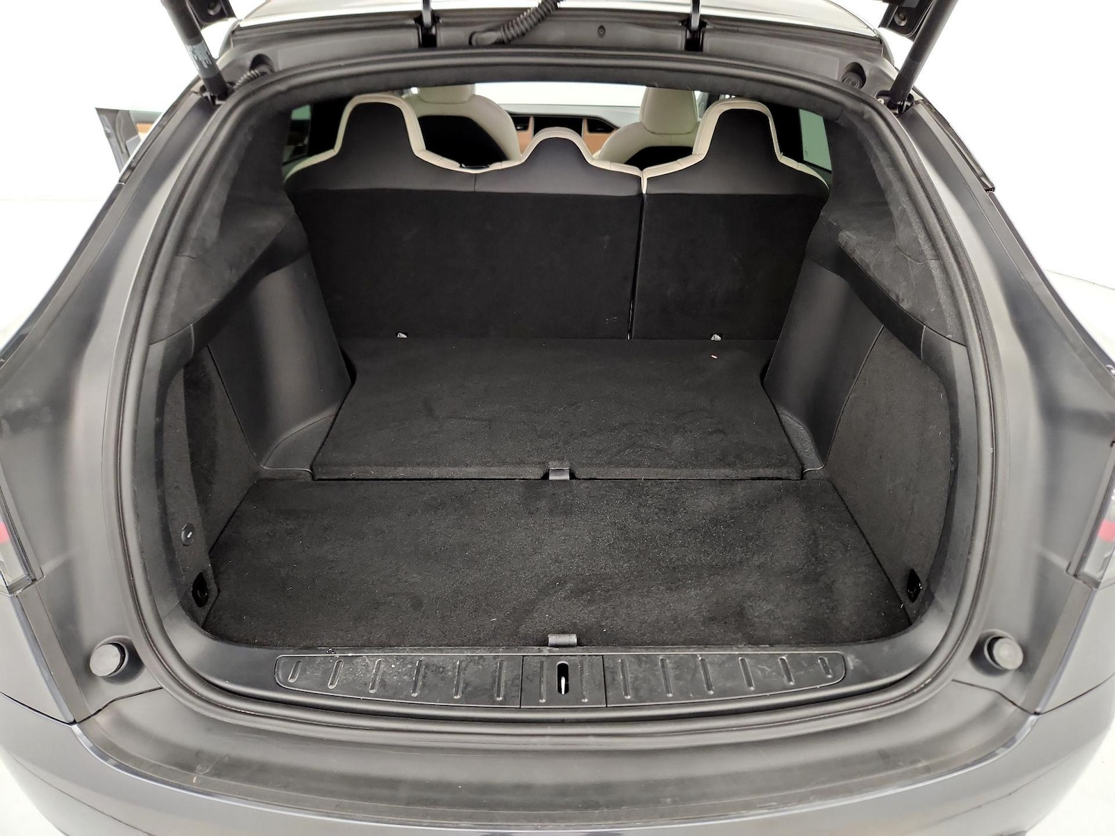2020 Tesla Model X Long Range Plus - Photo 23