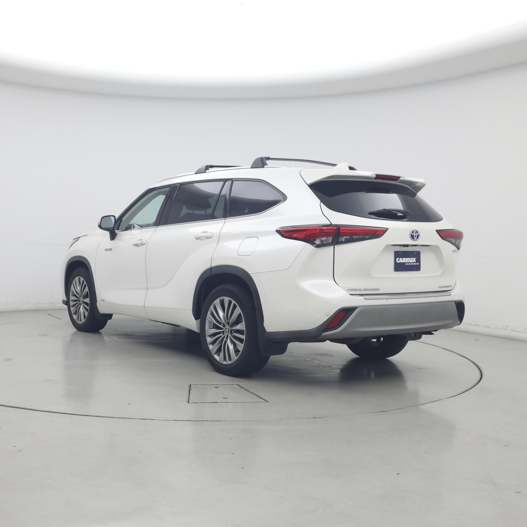 Thumbnail: 2020 Toyota Highlander - 2