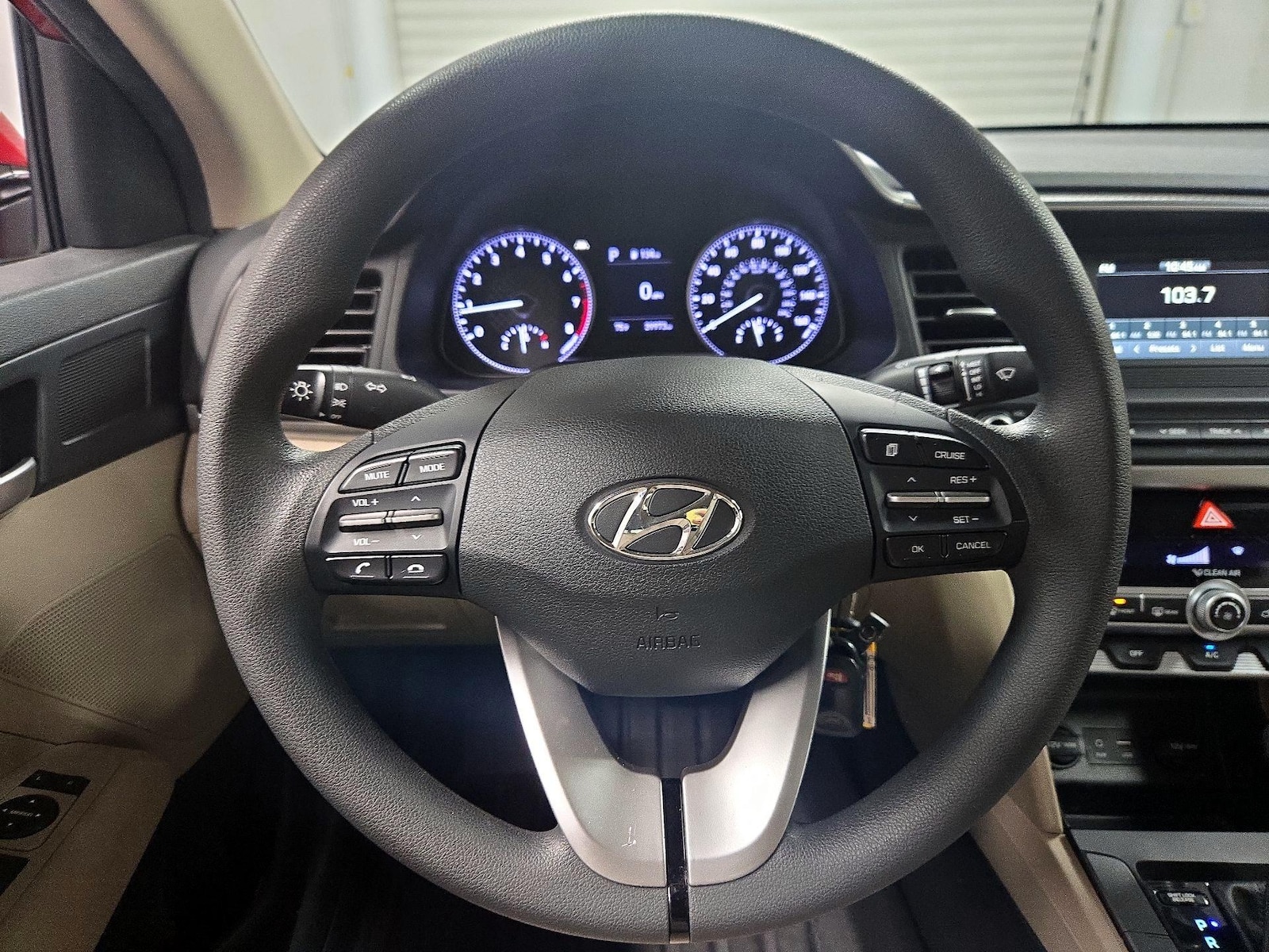 2020 Hyundai Elantra SE - Photo 11