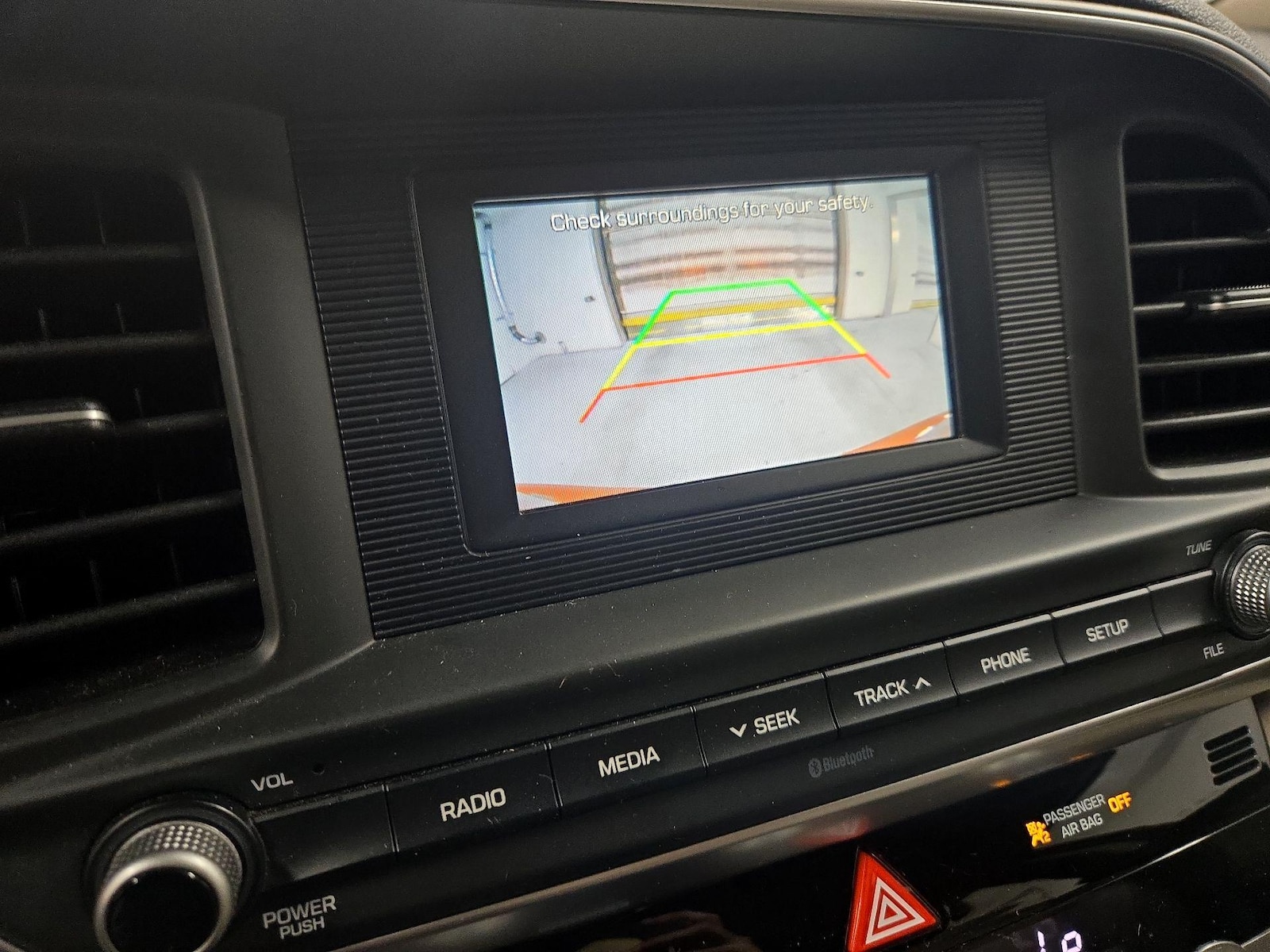 2020 Hyundai Elantra SE - Photo 15