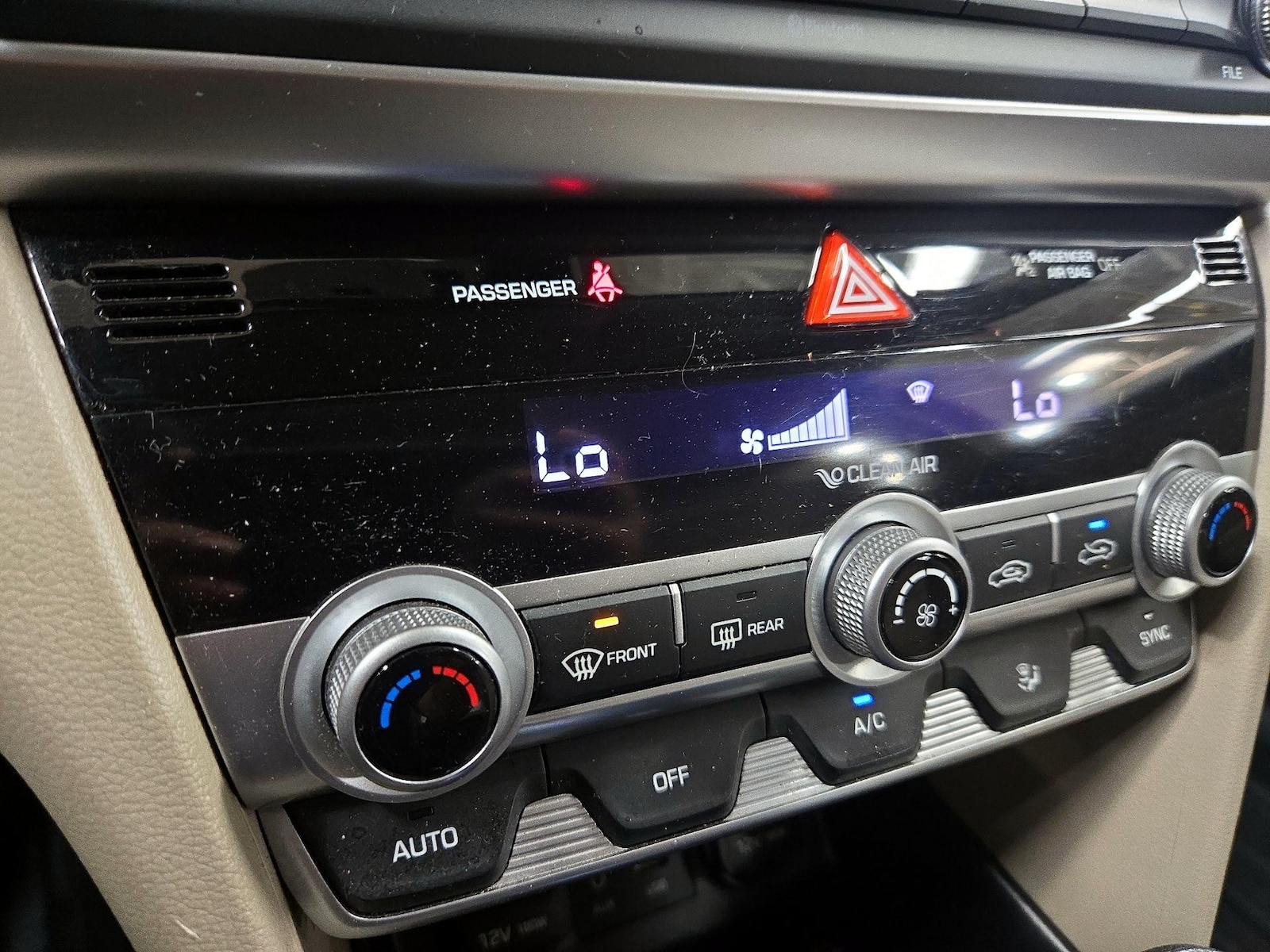 2020 Hyundai Elantra SE - Photo 17