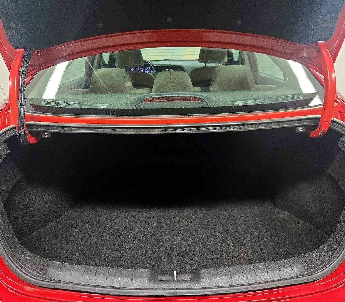 Trunk/Cargo (Seats Up)