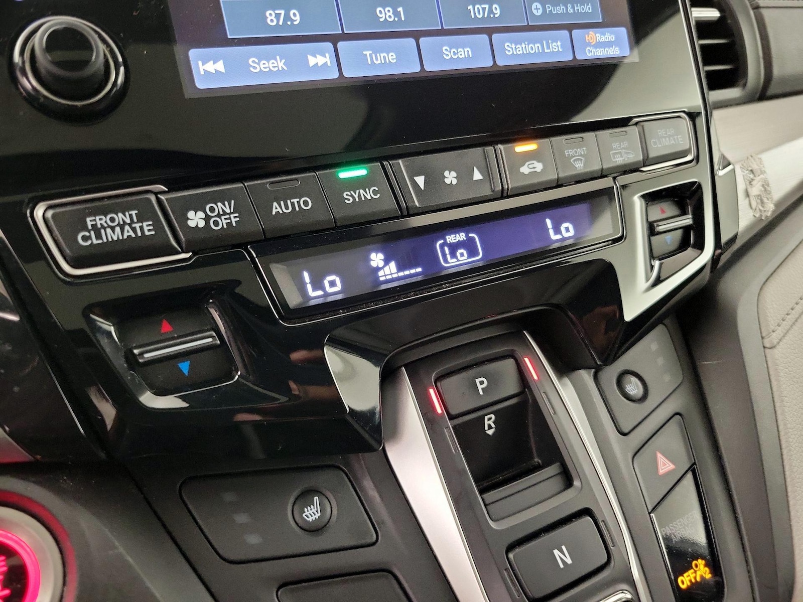 2018 Honda Odyssey EX-L - Photo 17