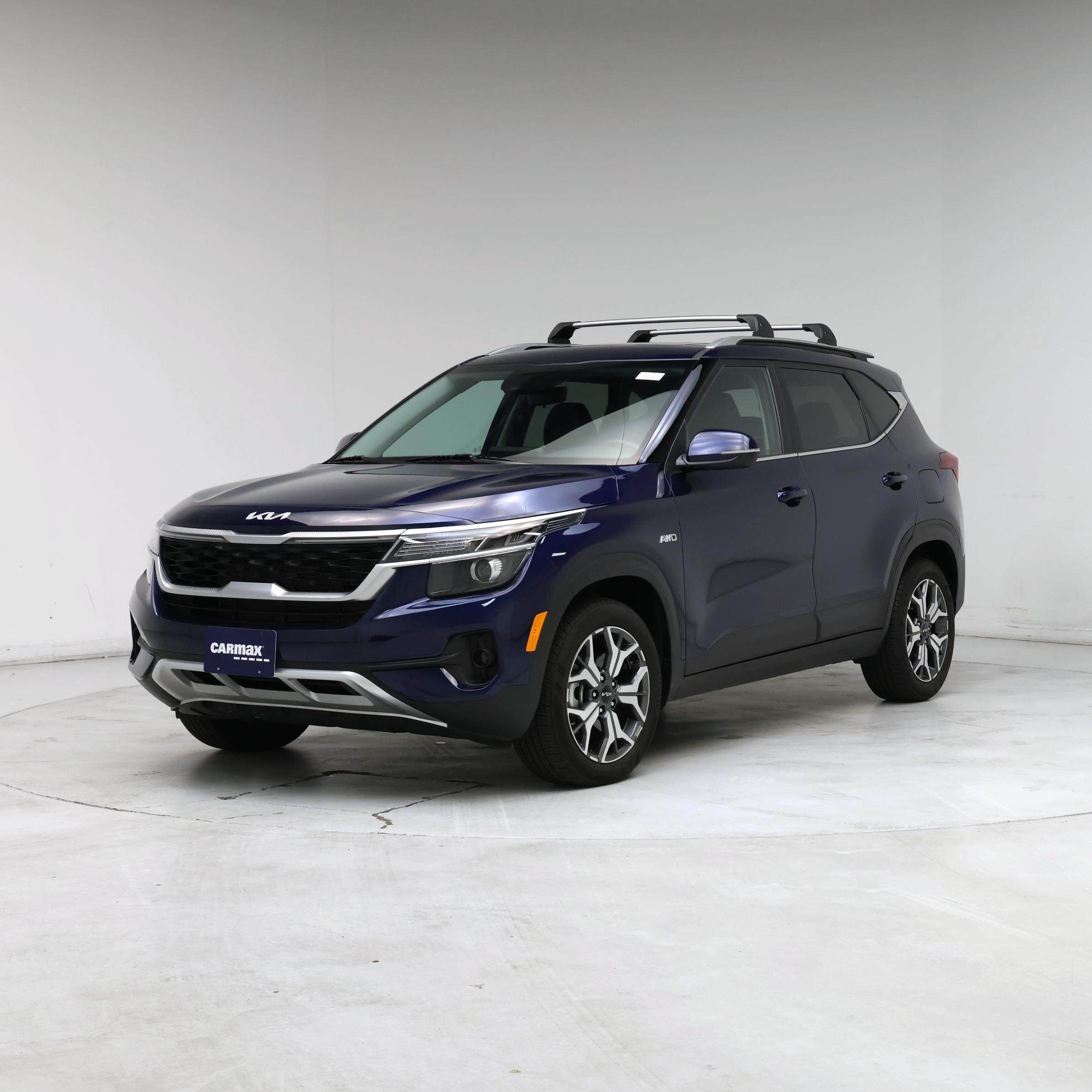 Thumbnail: 2022 Kia Seltos - 4