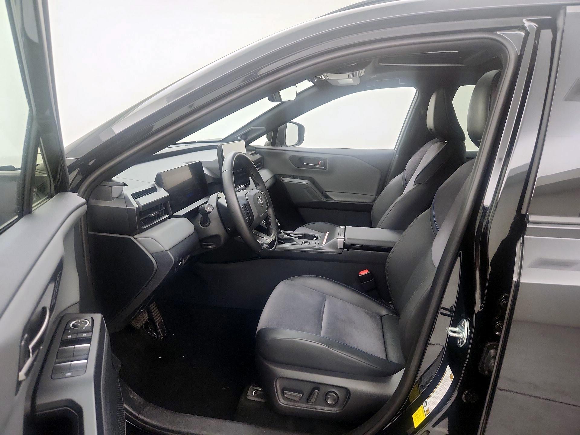 Thumbnail: 2026 Toyota RAV4 - 11