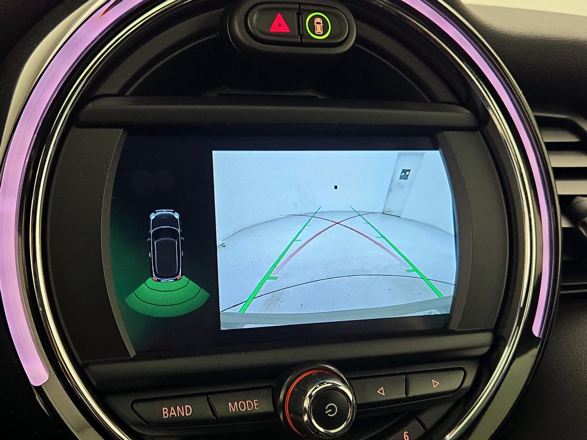 Thumbnail: 2019 MINI Cooper Hardtop - 14
