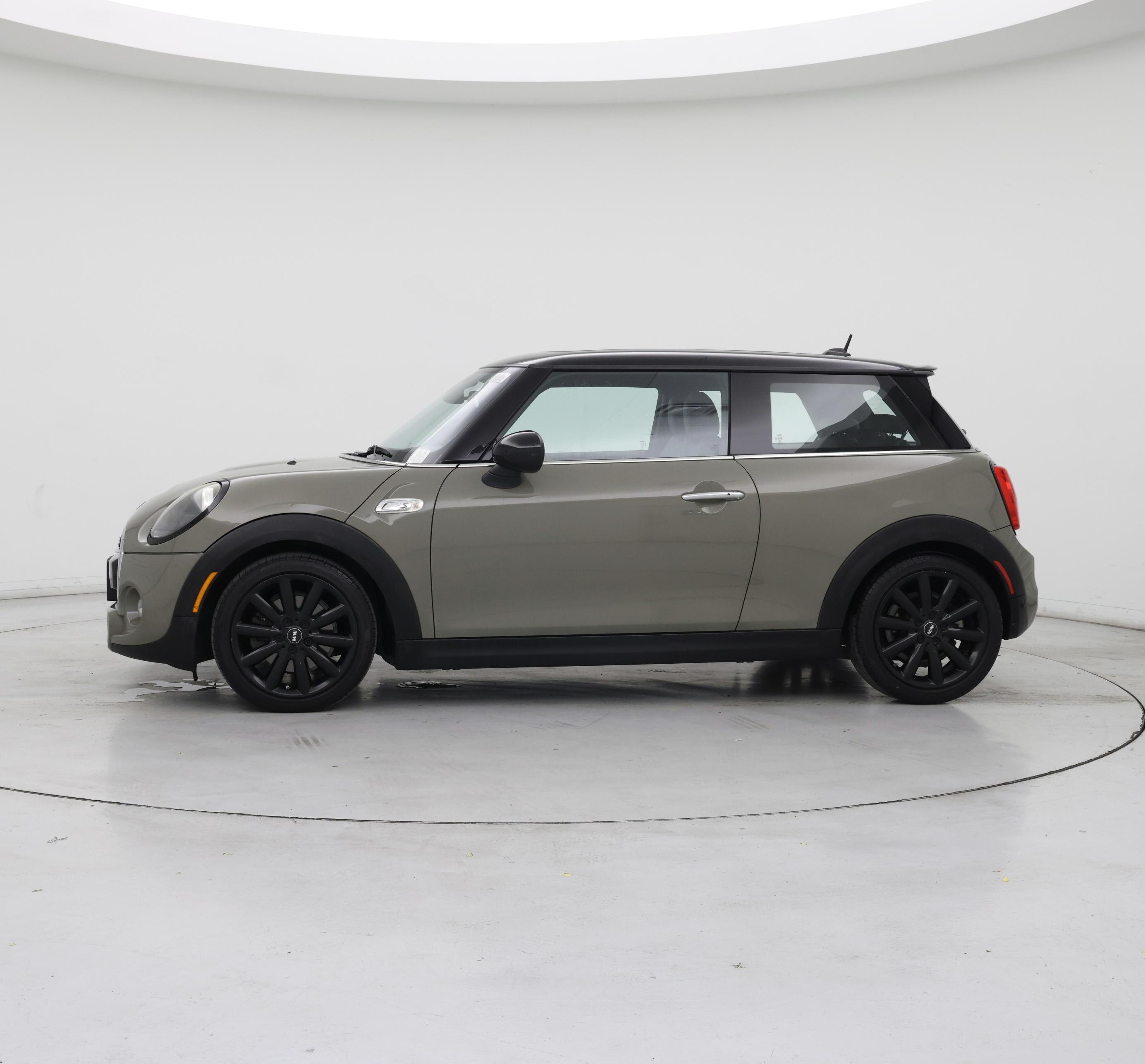 Thumbnail: 2019 MINI Cooper Hardtop - 3