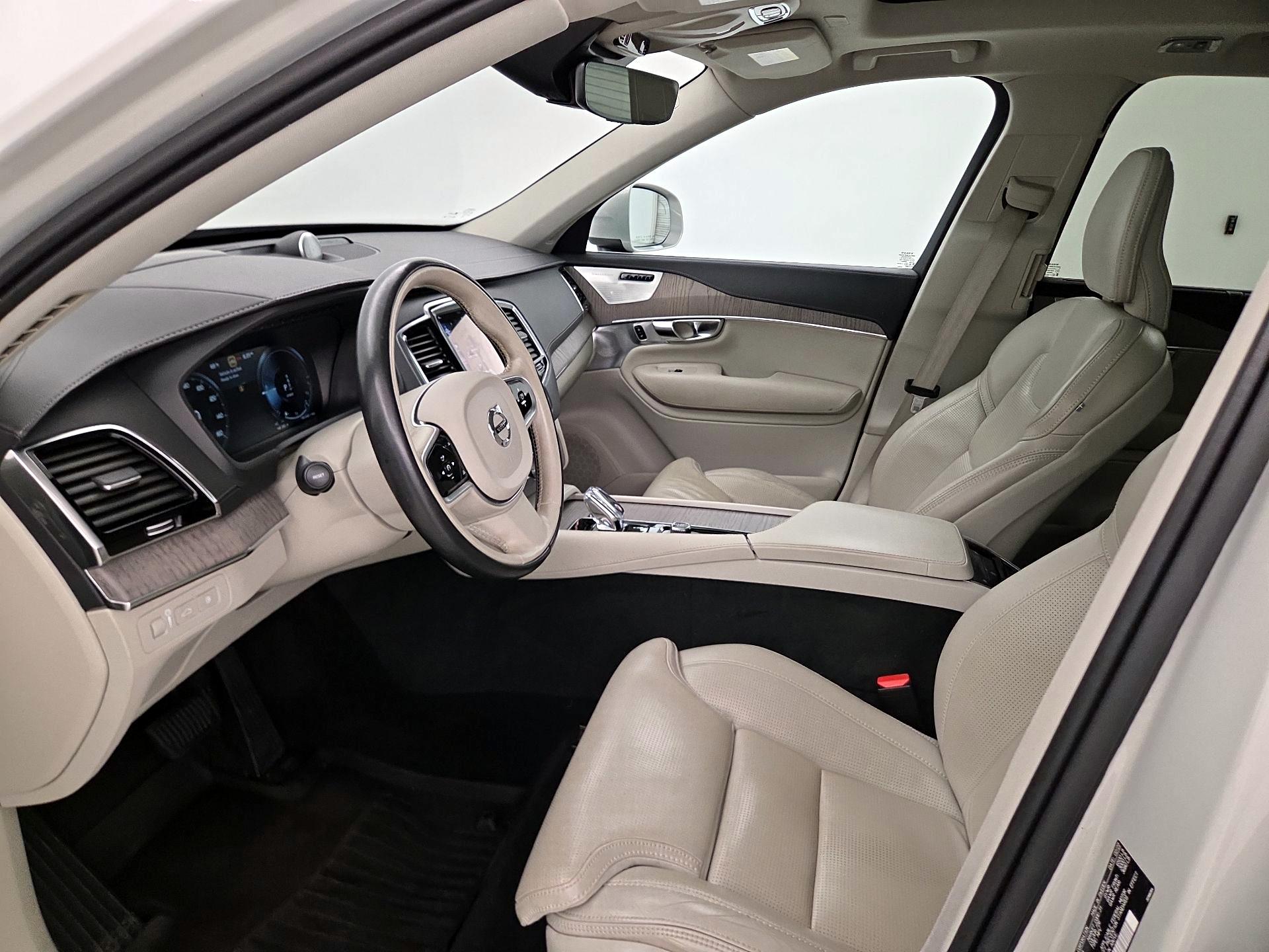 Thumbnail: 2022 Volvo XC90 - 11