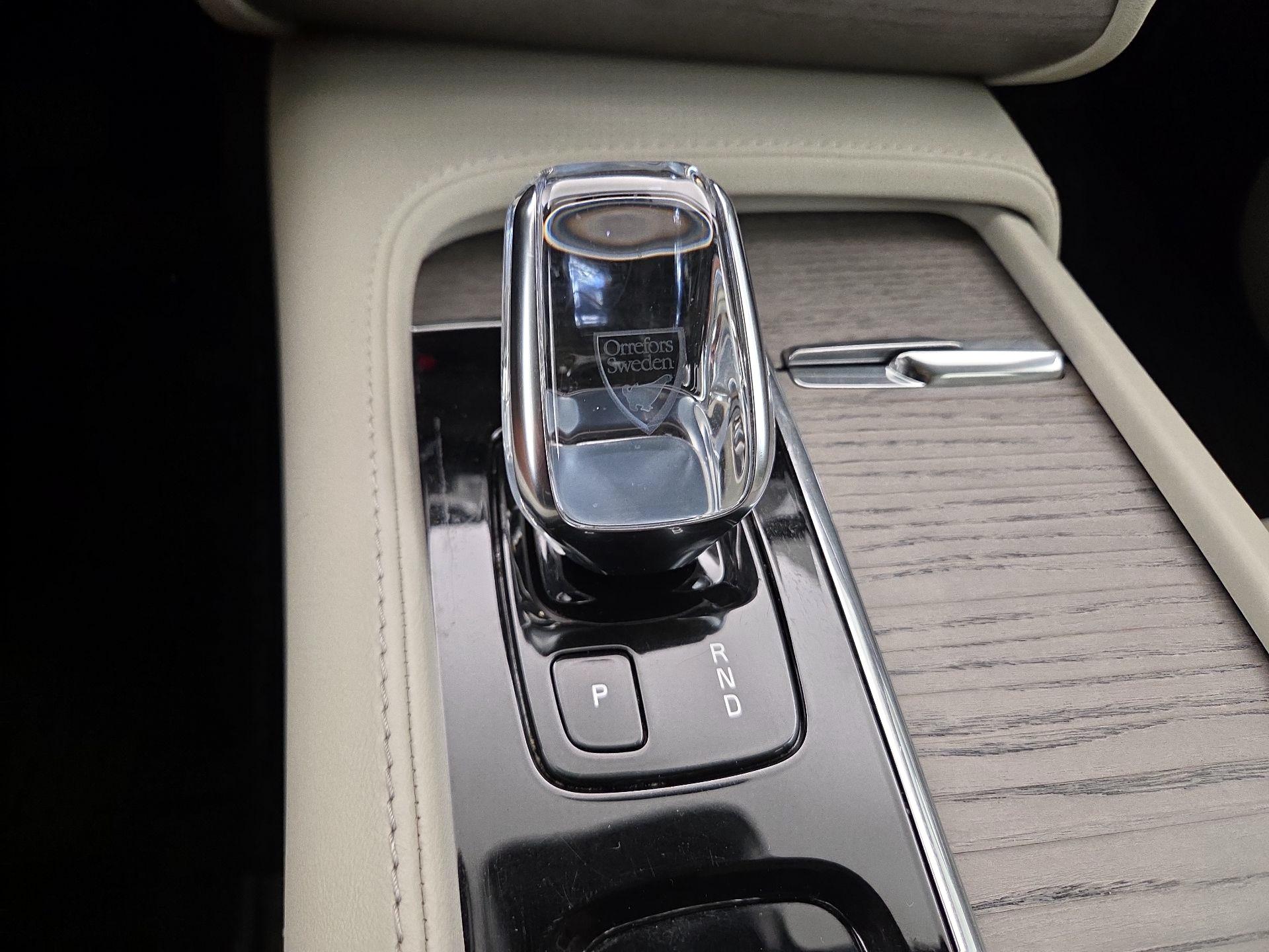 Thumbnail: 2022 Volvo XC90 - 18