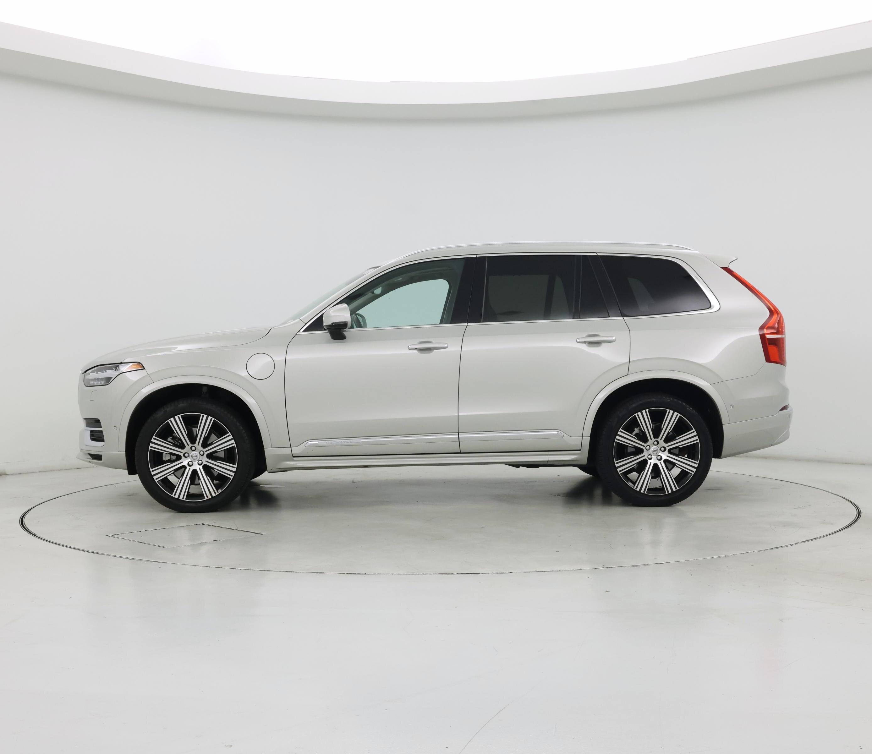 Thumbnail: 2022 Volvo XC90 - 3