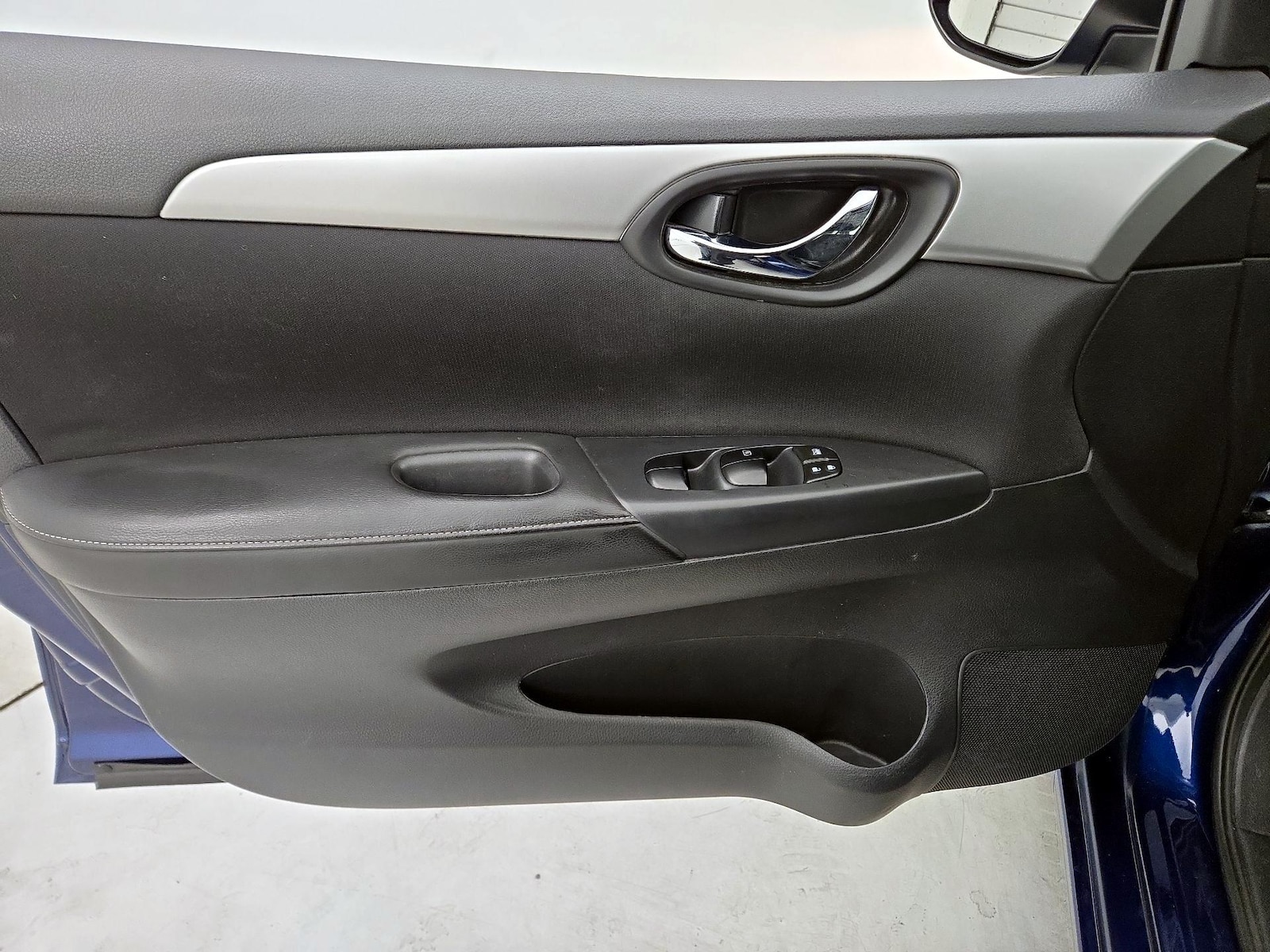 2017 Nissan Sentra S - Photo 13